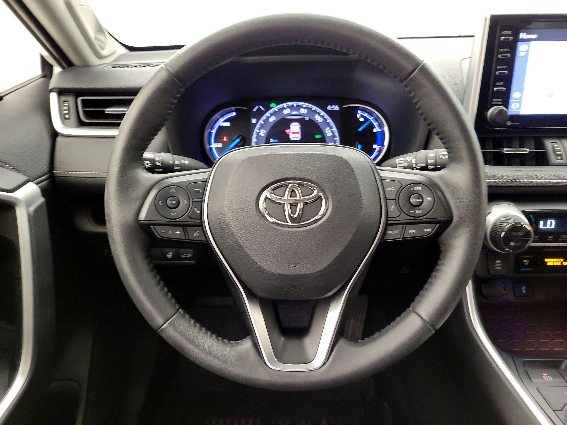 Thumbnail: 2021 Toyota RAV4 - 10