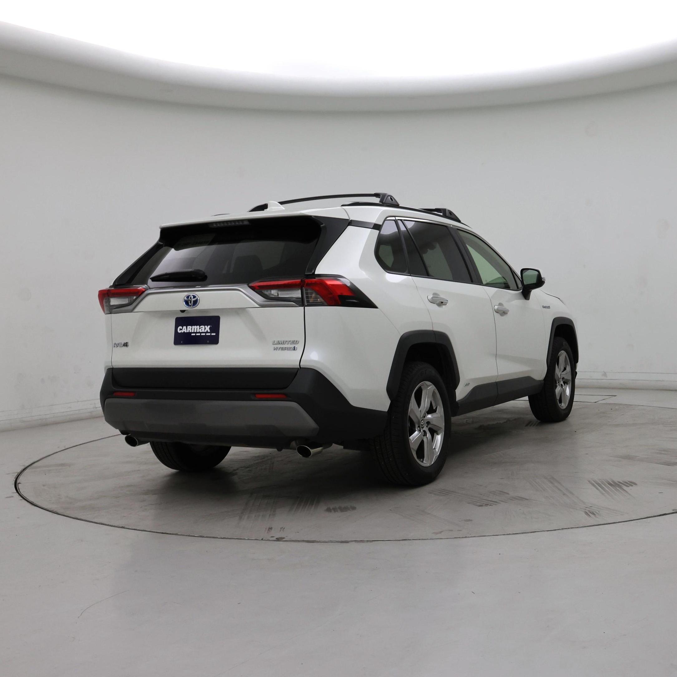 Thumbnail: 2021 Toyota RAV4 - 8