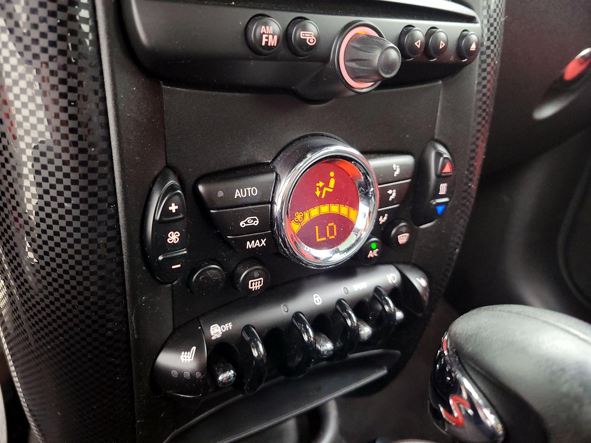 Thumbnail: 2016 MINI Cooper Countryman - 15
