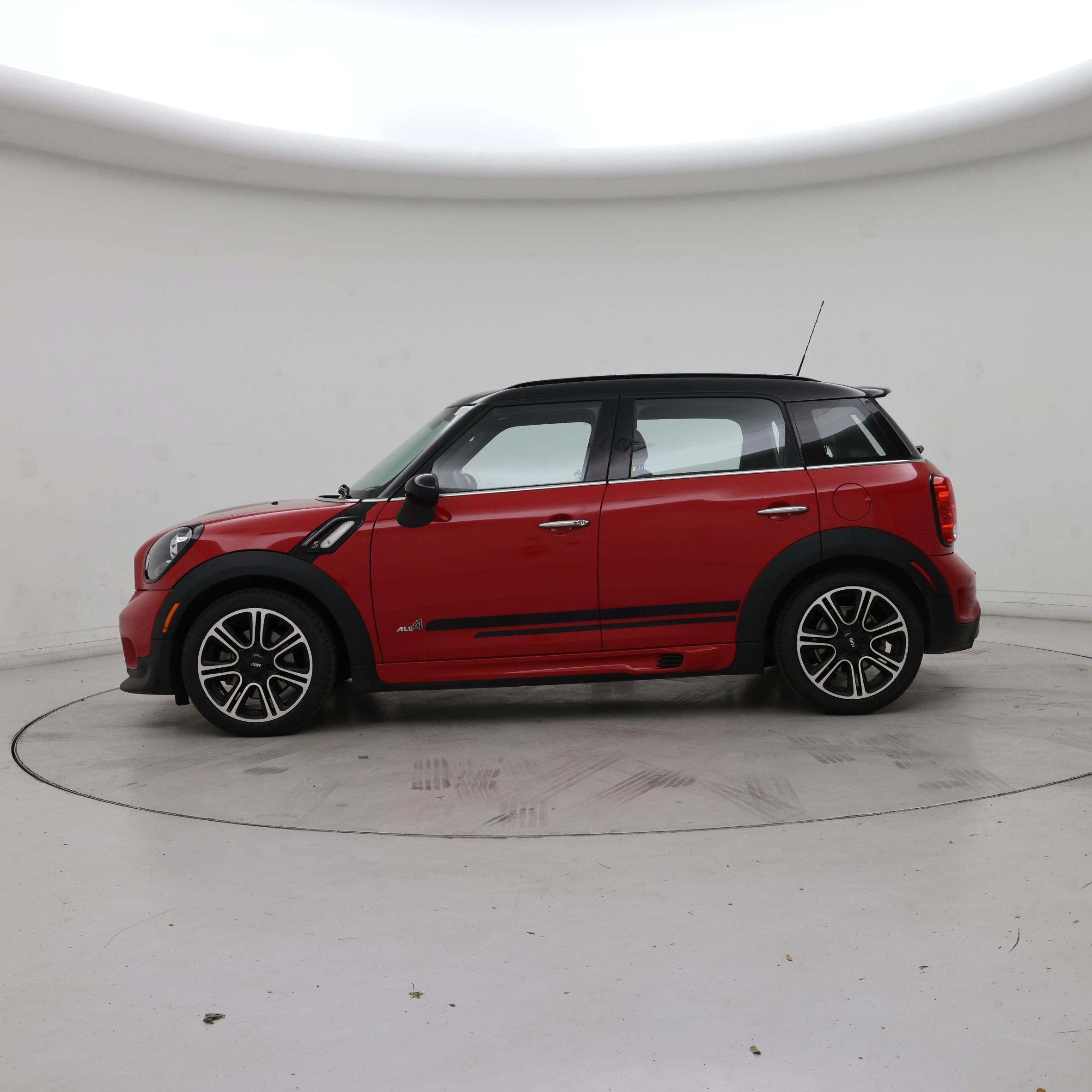 Thumbnail: 2016 MINI Cooper Countryman - 3