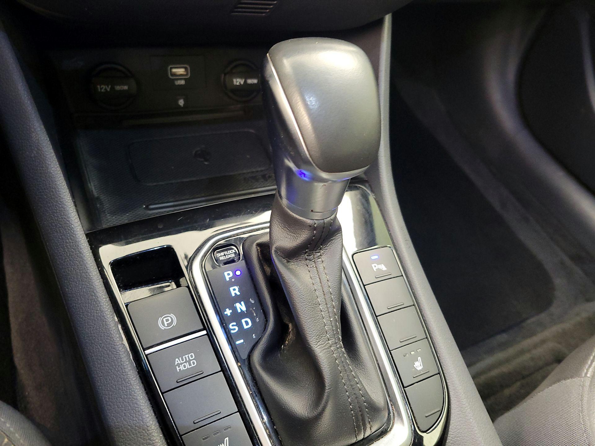 Thumbnail: 2020 Hyundai Ioniq - 18