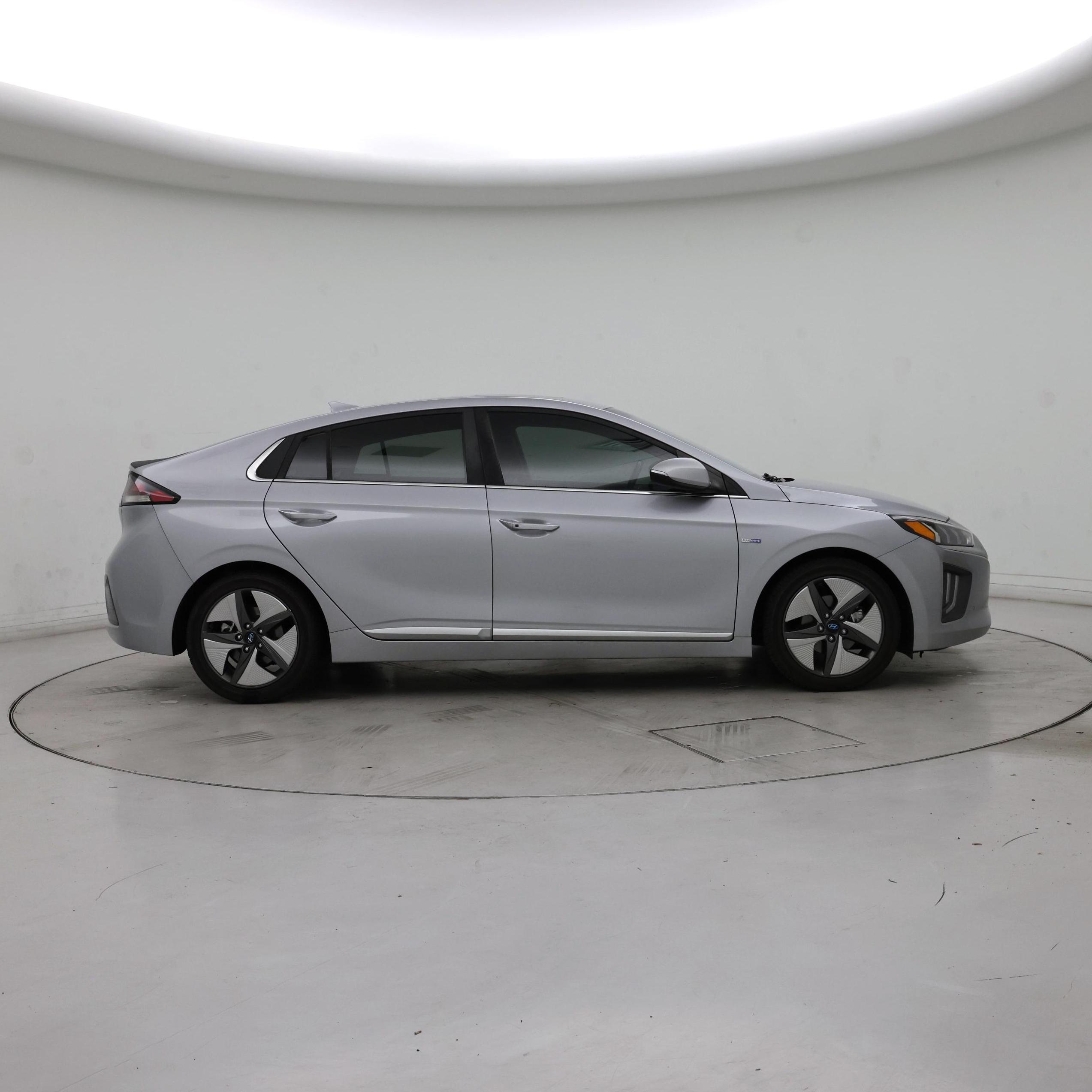 Thumbnail: 2020 Hyundai Ioniq - 7