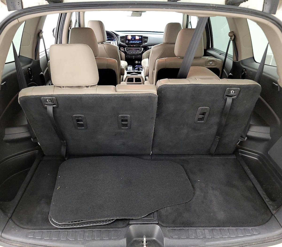 Trunk/Cargo (Seats Up)