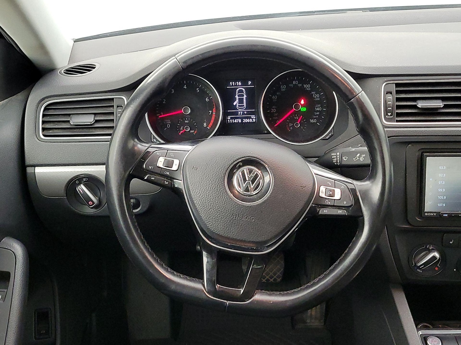 2017 Volkswagen Jetta SE - Photo 11