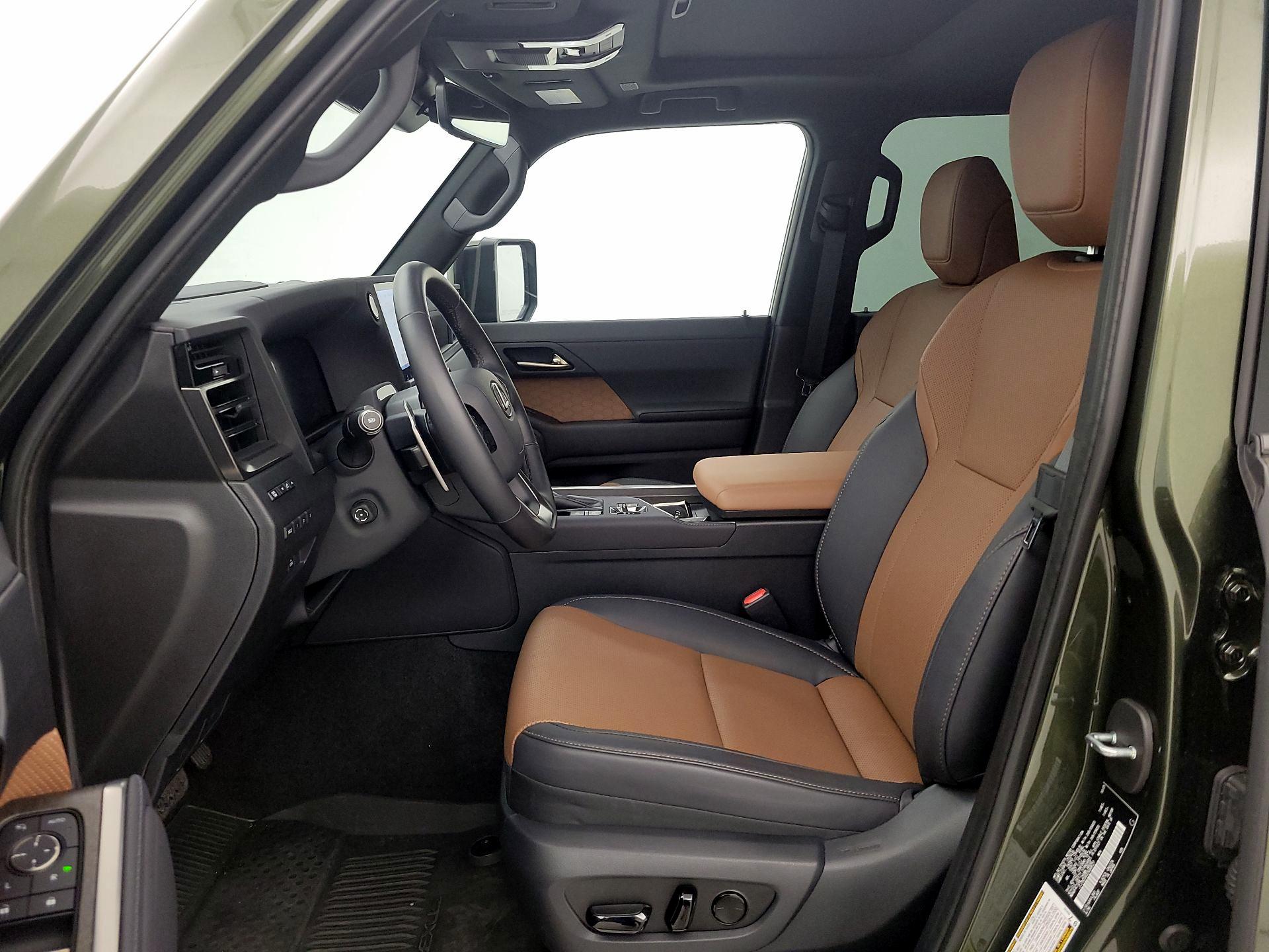 Thumbnail: 2025 Lexus GX - 11