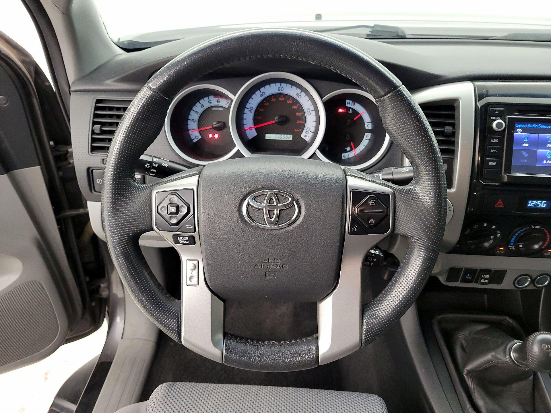 Thumbnail: 2014 Toyota Tacoma - 10