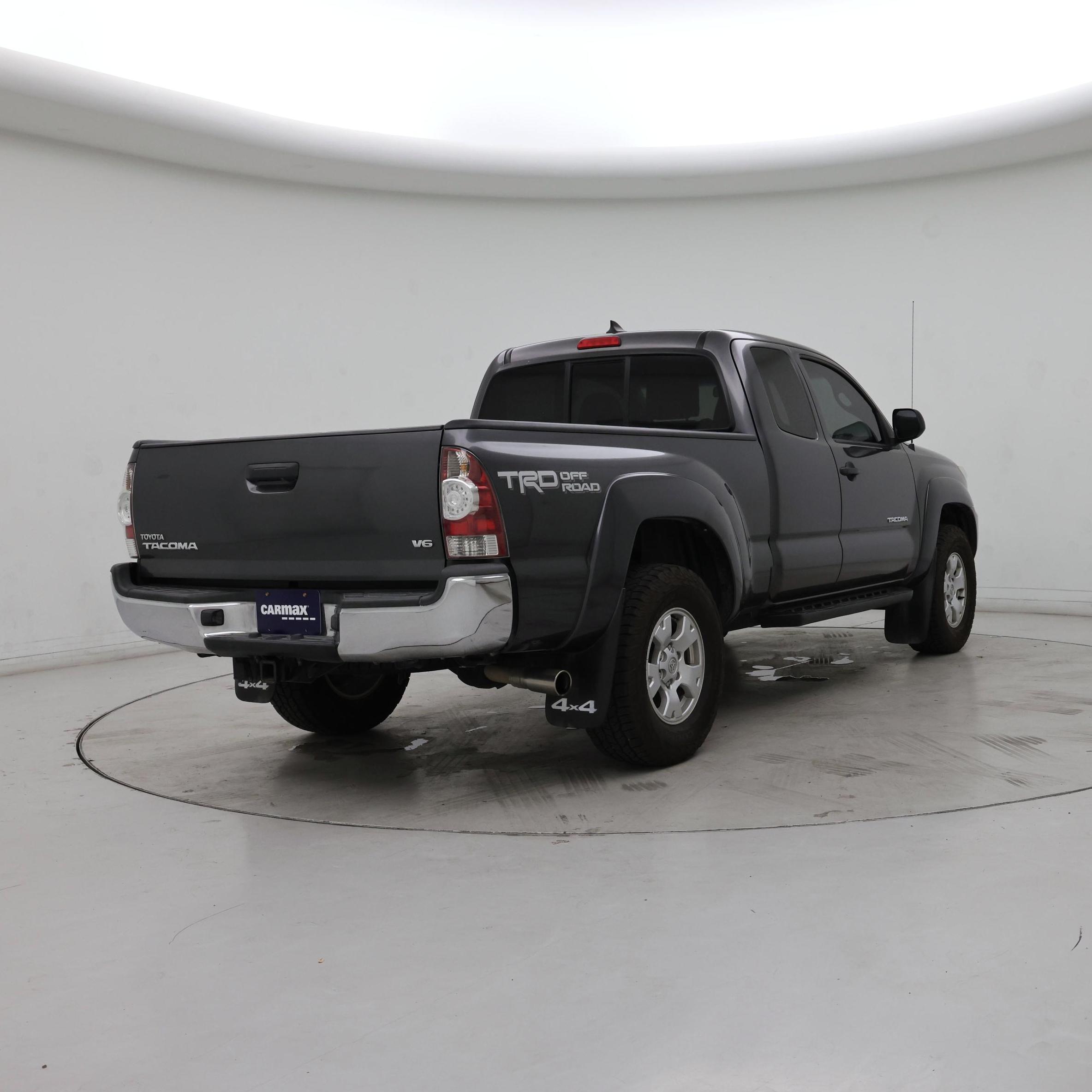 Thumbnail: 2014 Toyota Tacoma - 8