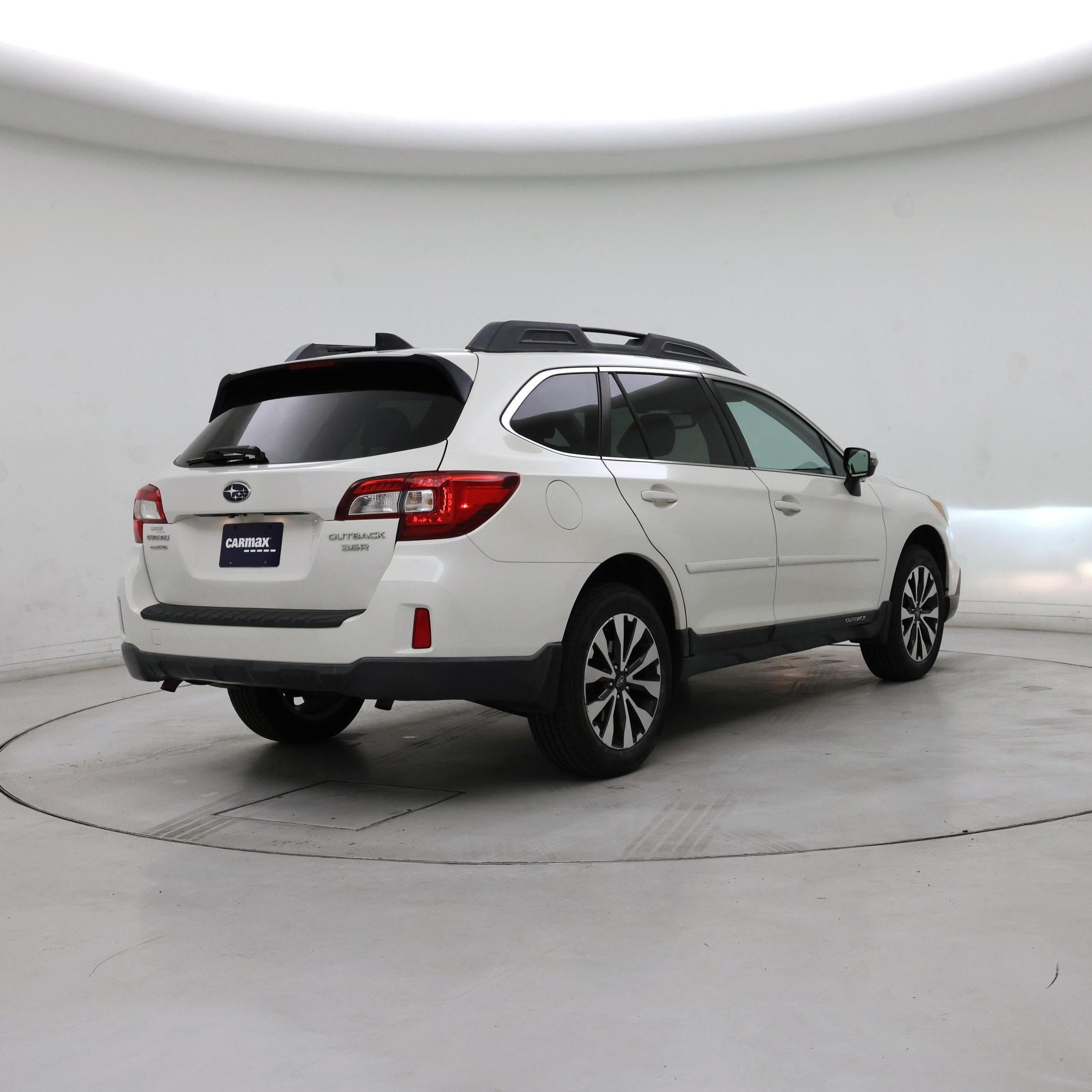 Thumbnail: 2016 Subaru Outback - 8