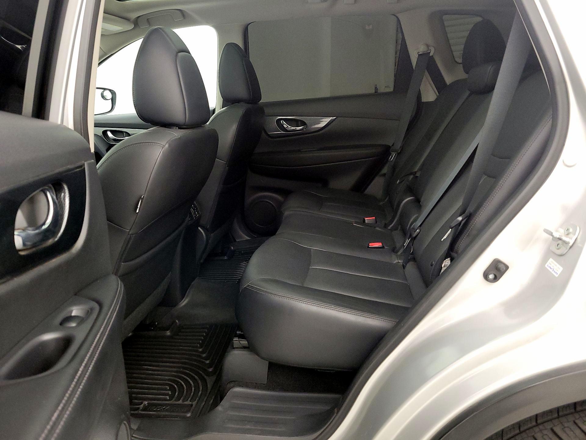 Thumbnail: 2015 Nissan Rogue - 20