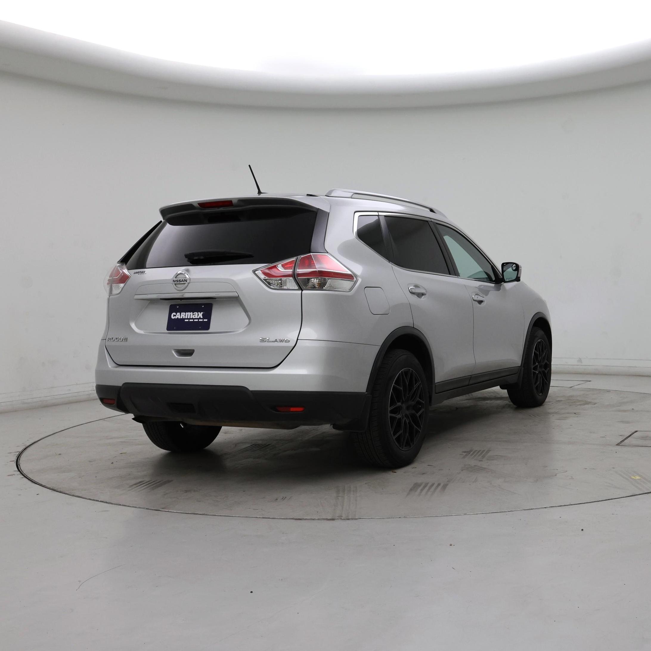 Thumbnail: 2015 Nissan Rogue - 8