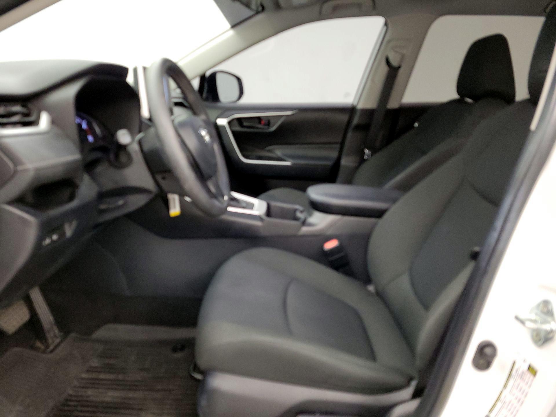 Thumbnail: 2024 Toyota RAV4 - 11