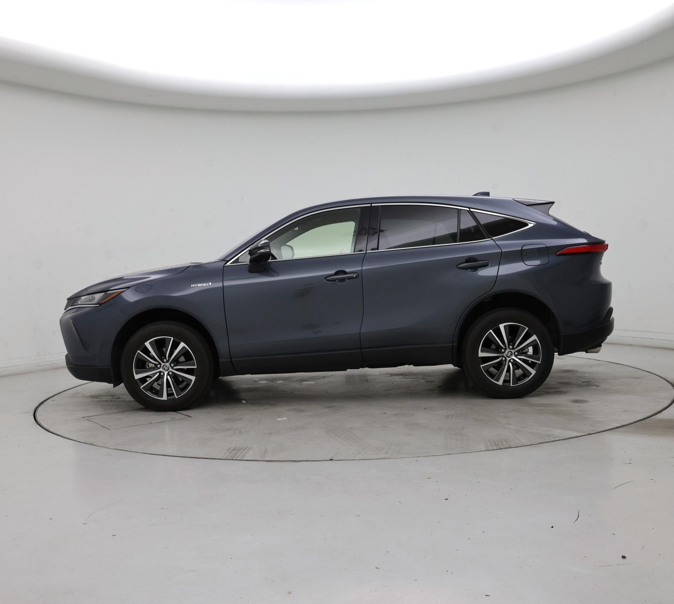 Thumbnail: 2021 Toyota Venza - 3