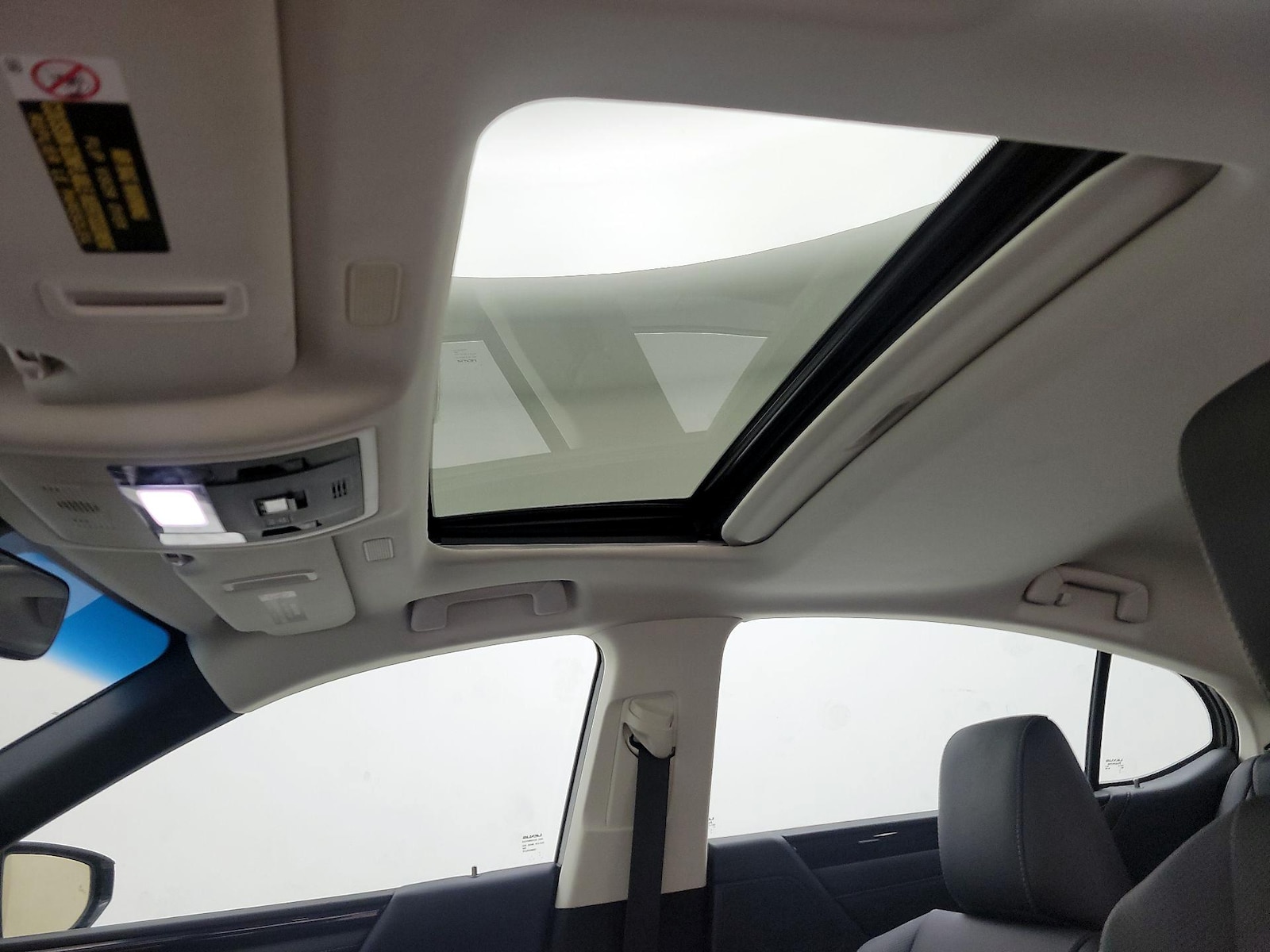 2021 Lexus ES Hybrid 300h - Photo 21