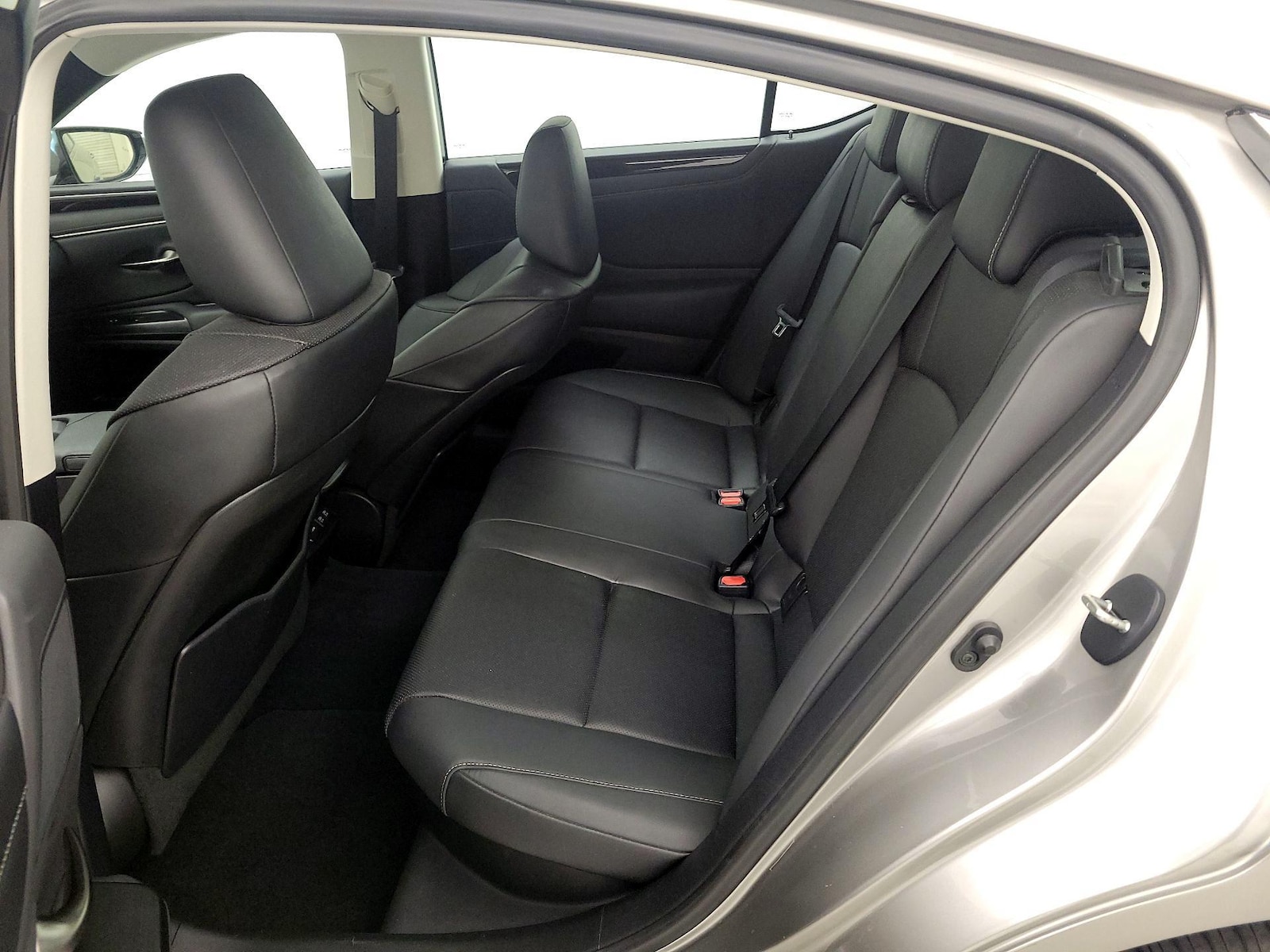 2021 Lexus ES Hybrid 300h - Photo 22