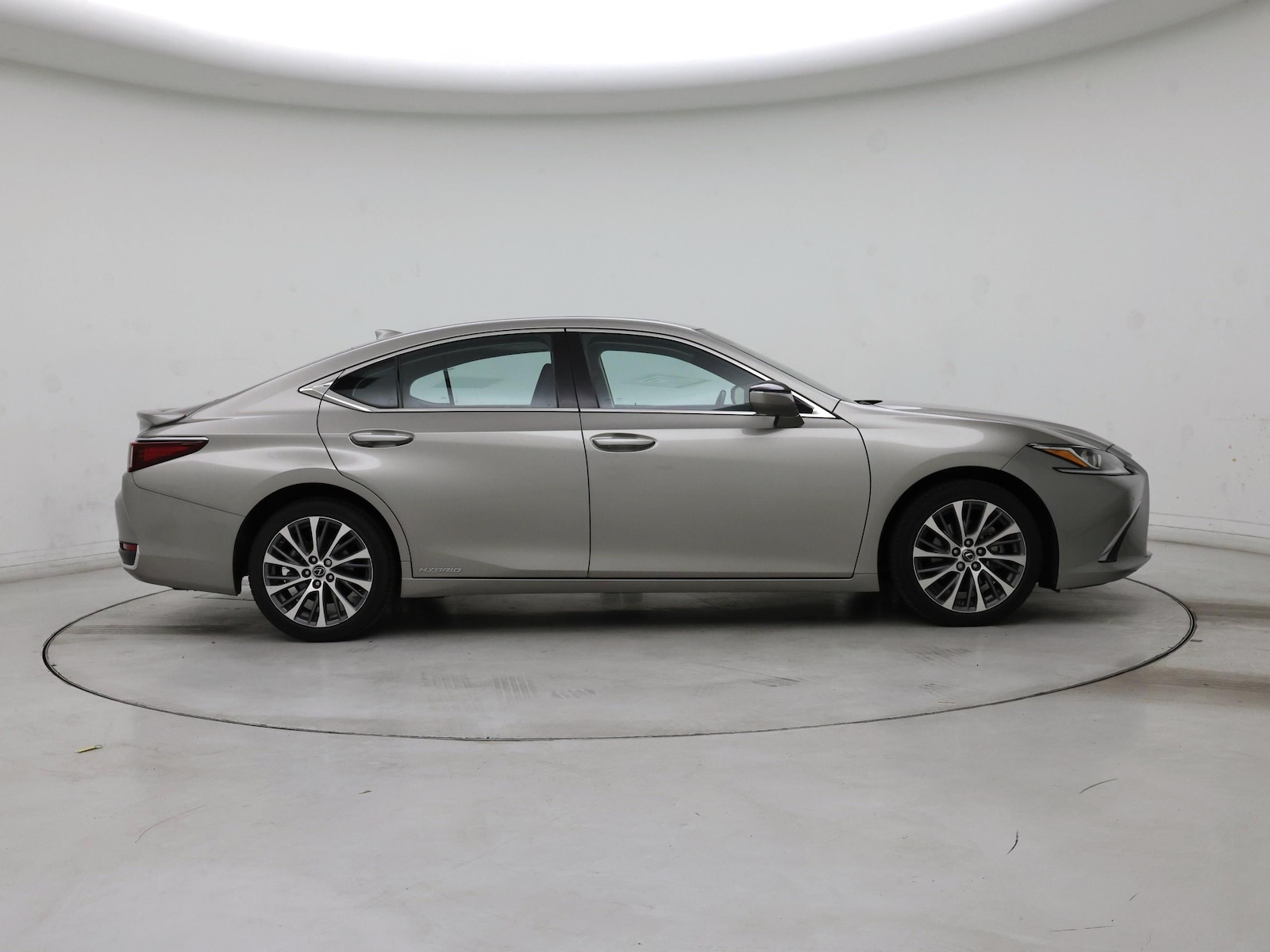 2021 Lexus ES Hybrid 300h - Photo 8