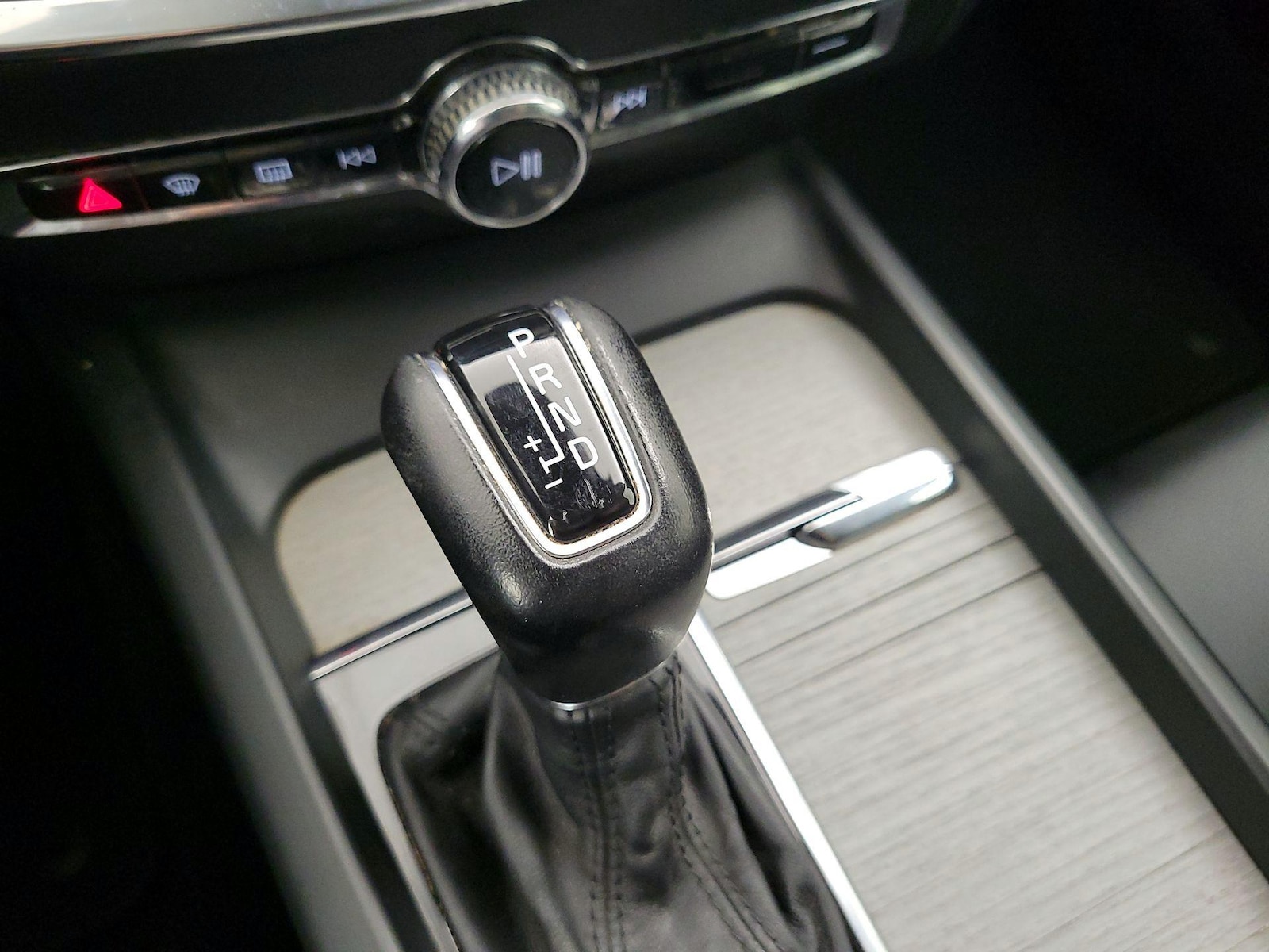 2021 Volvo V60 Cross Country Base - Photo 18