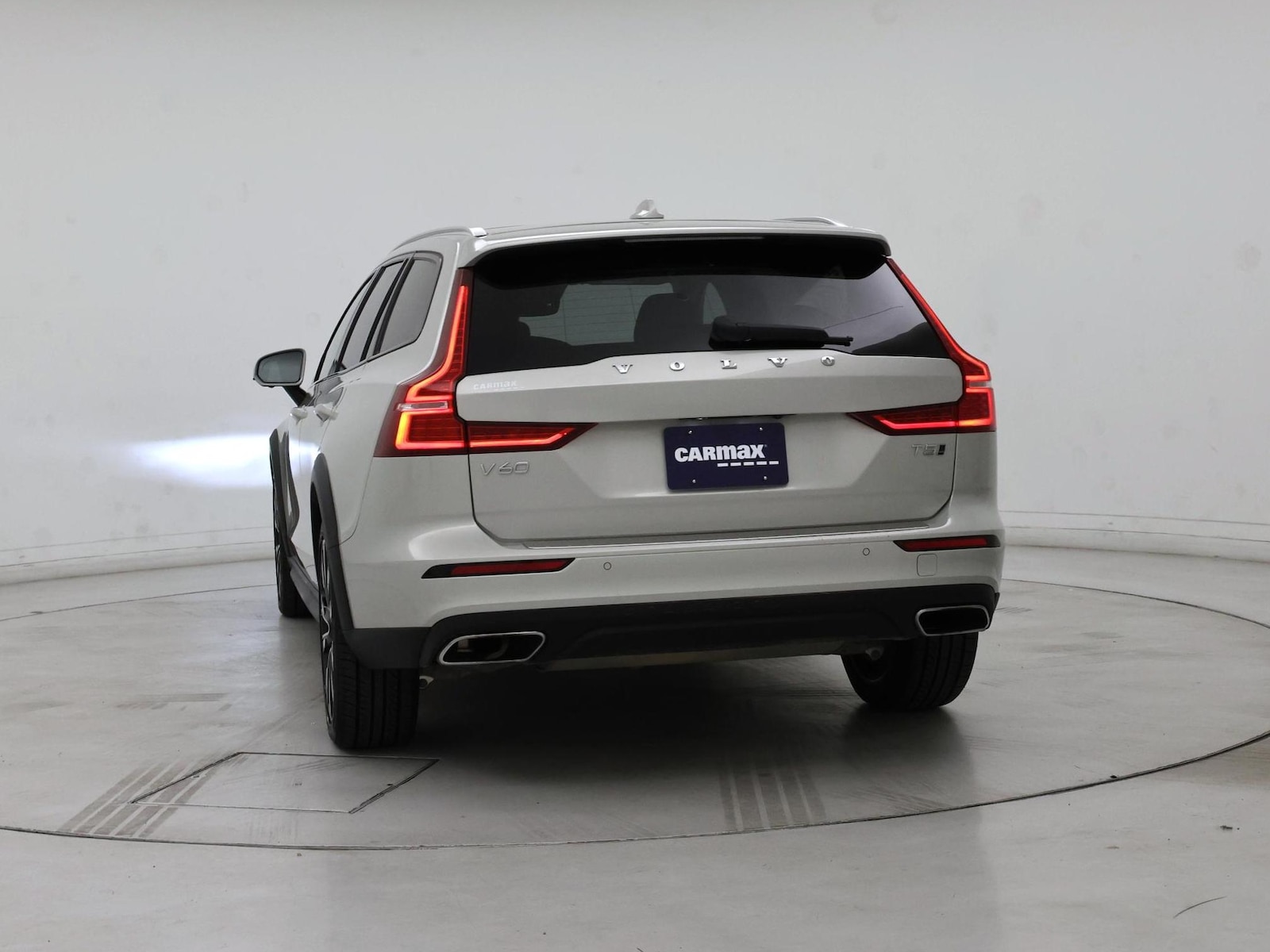 2021 Volvo V60 Cross Country Base - Photo 7