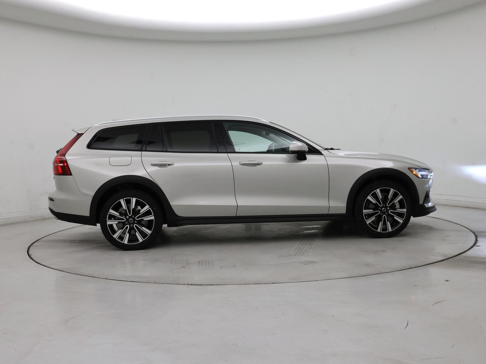 2021 Volvo V60 Cross Country Base - Photo 8
