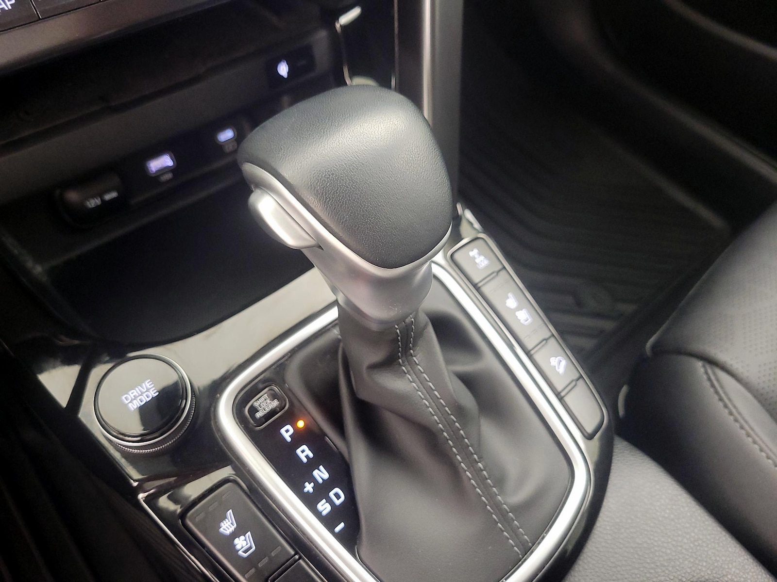2024 Kia Seltos SX - Photo 18