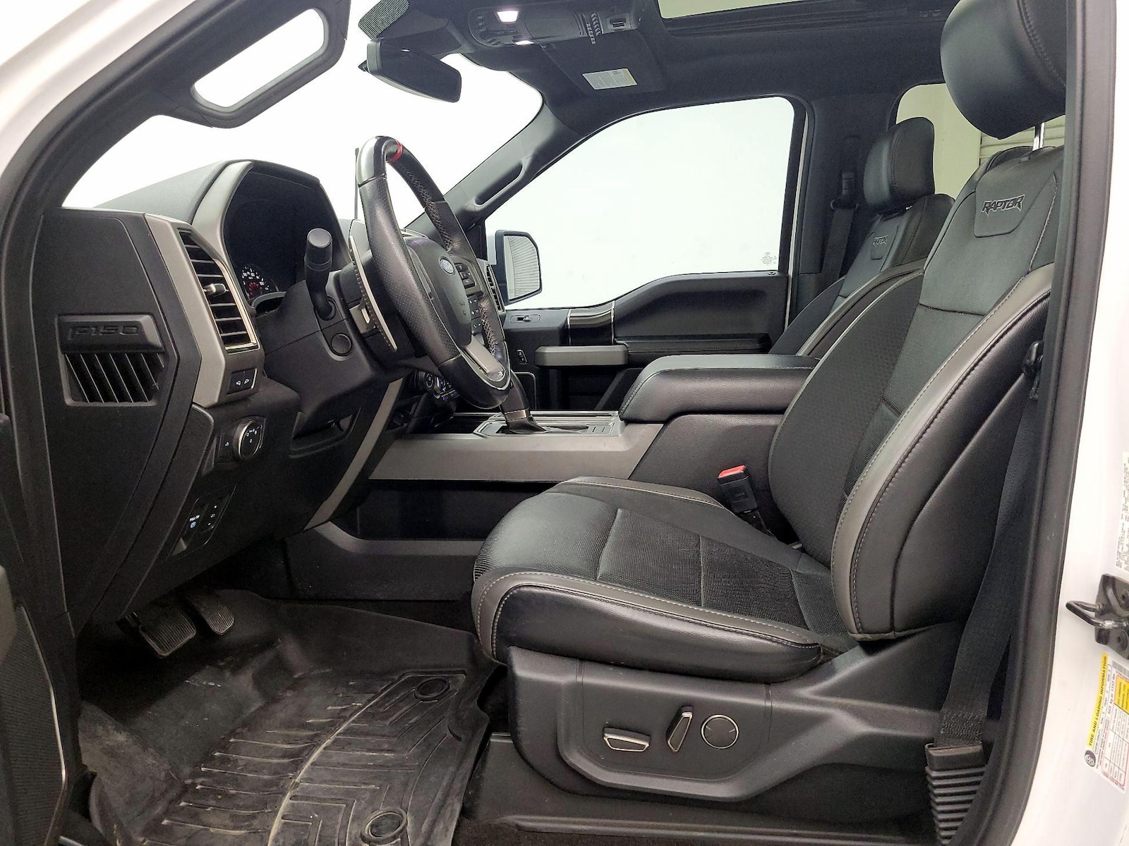 2019 Ford F-150 Raptor - Photo 12