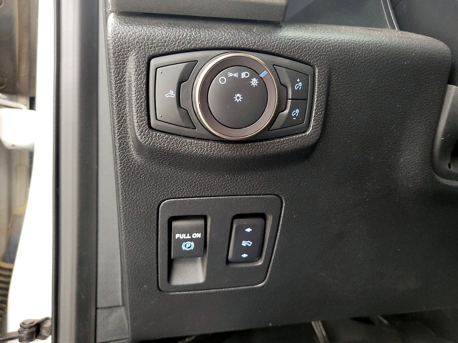 2019 Ford F-150 Raptor - Photo 14