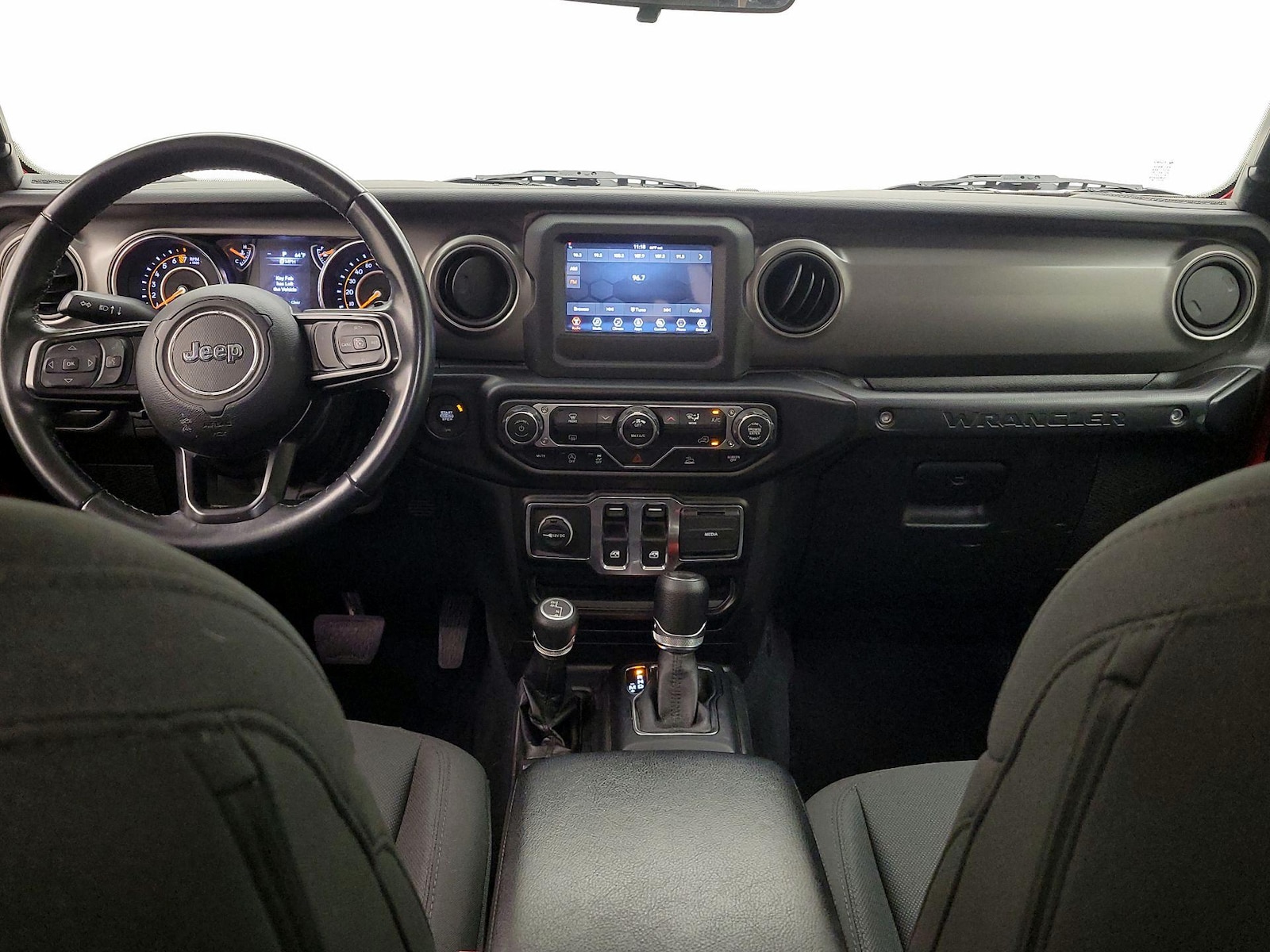 Apple CarPlay® & Android Auto™
