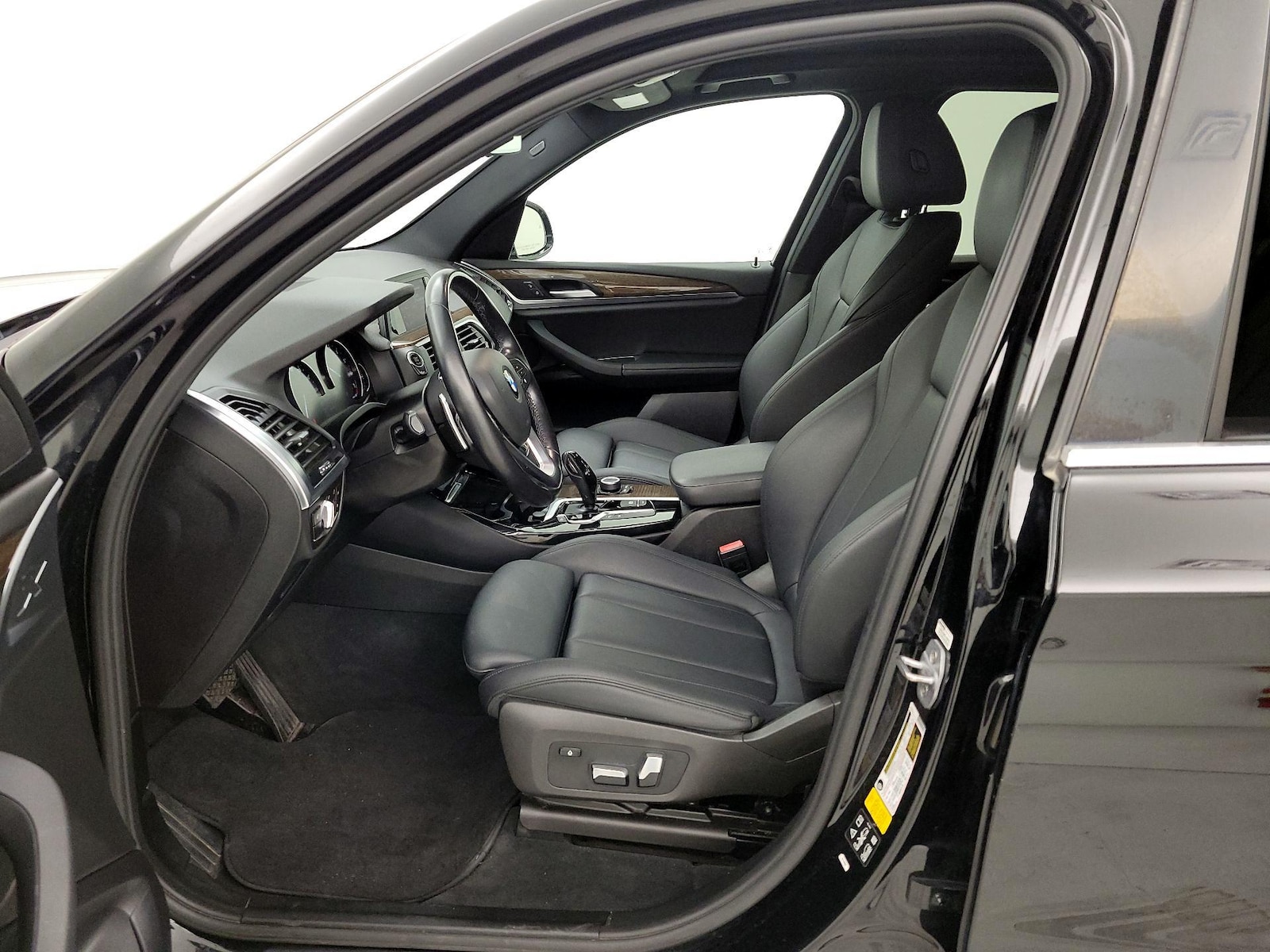 Power Seat(s) & Side Airbags