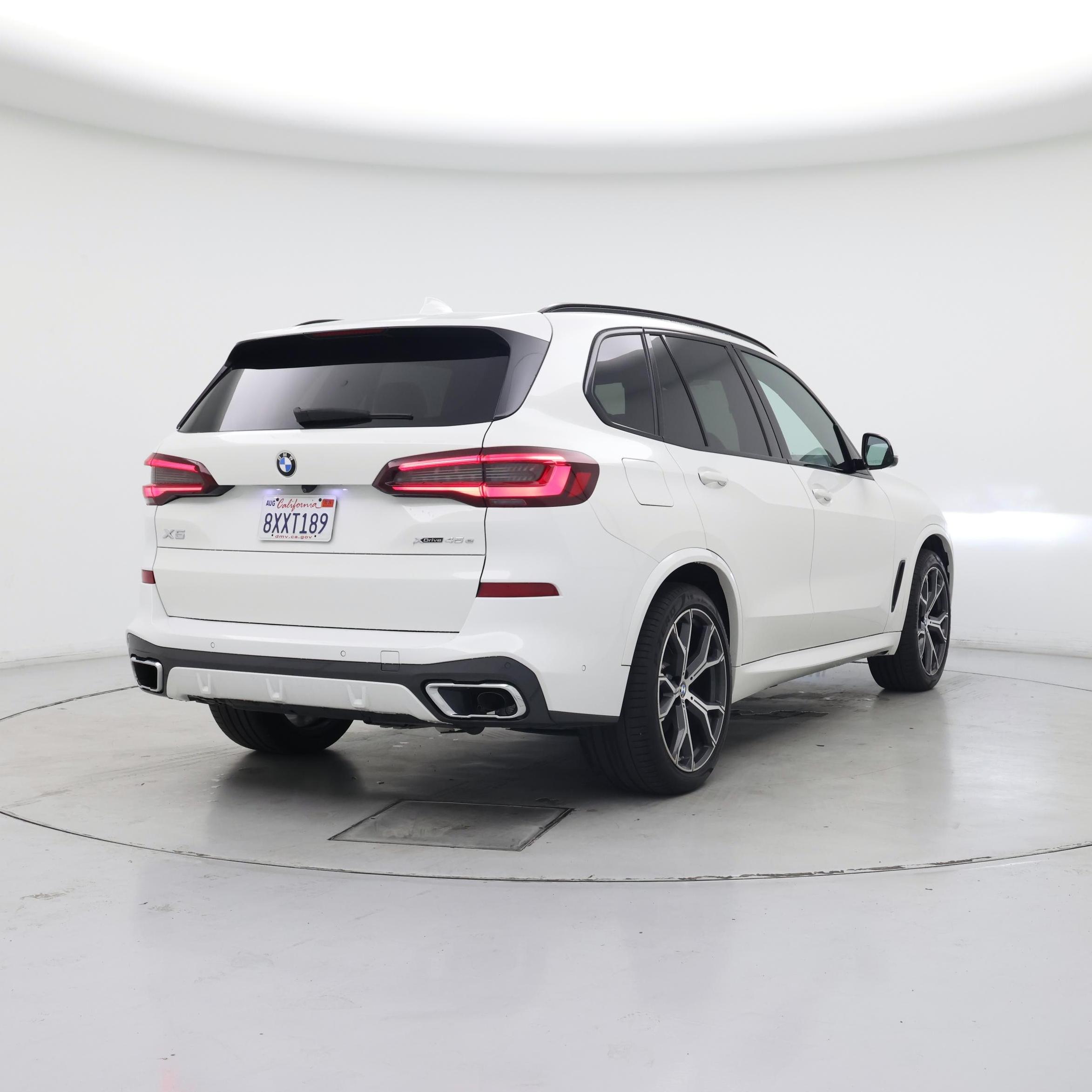 Thumbnail: 2021 BMW X5 - 8
