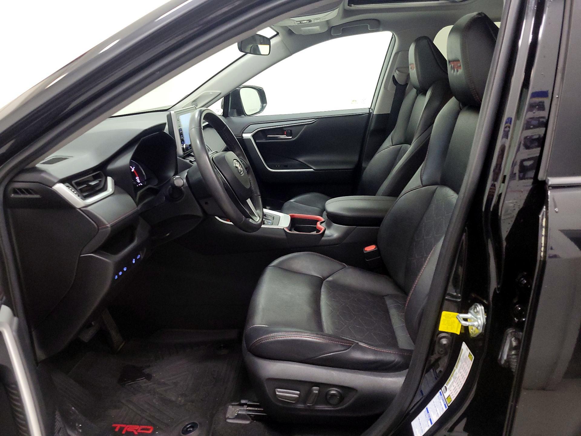 Thumbnail: 2021 Toyota RAV4 - 11