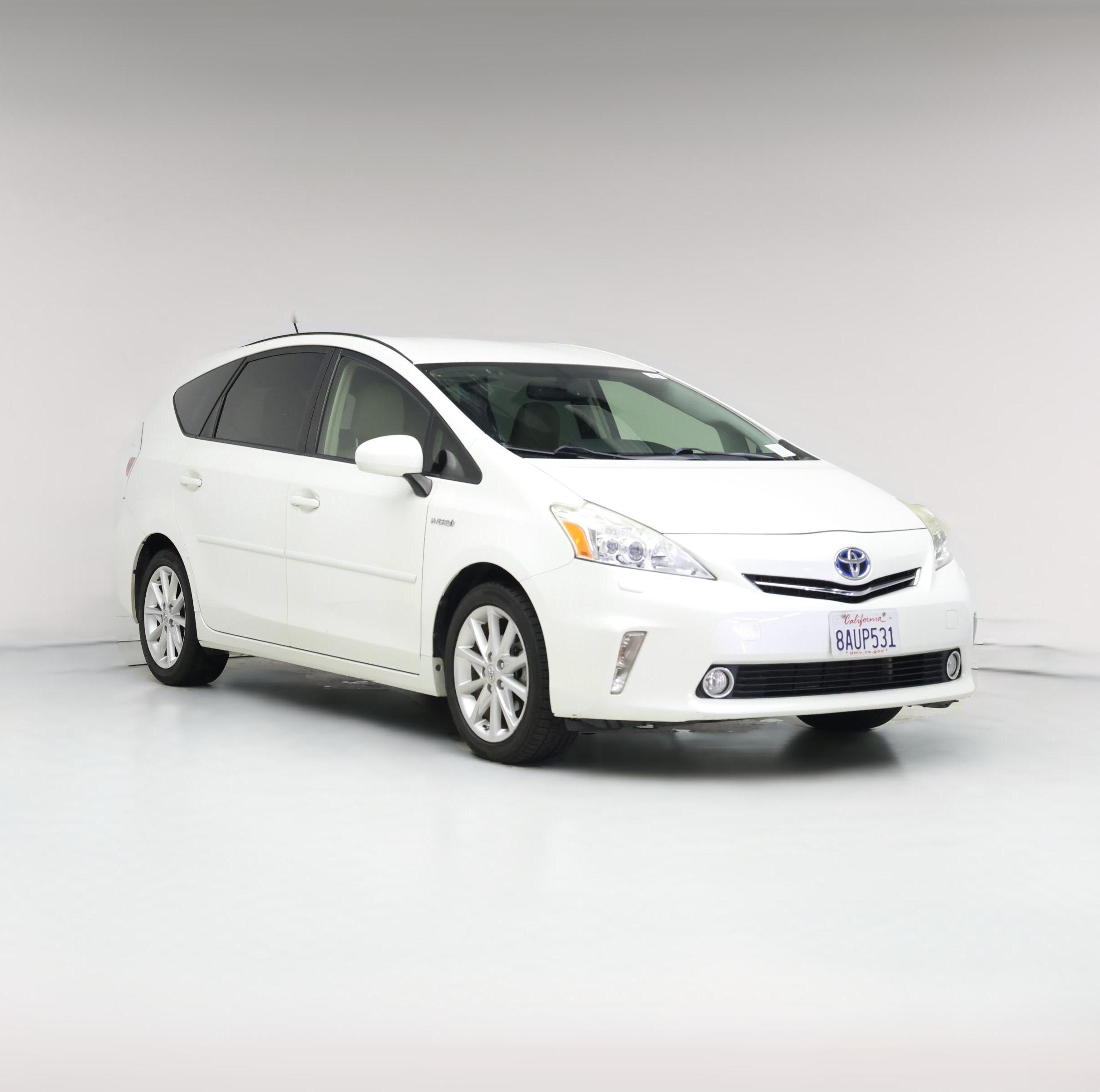 Thumbnail: 2014 Toyota Prius v - 1