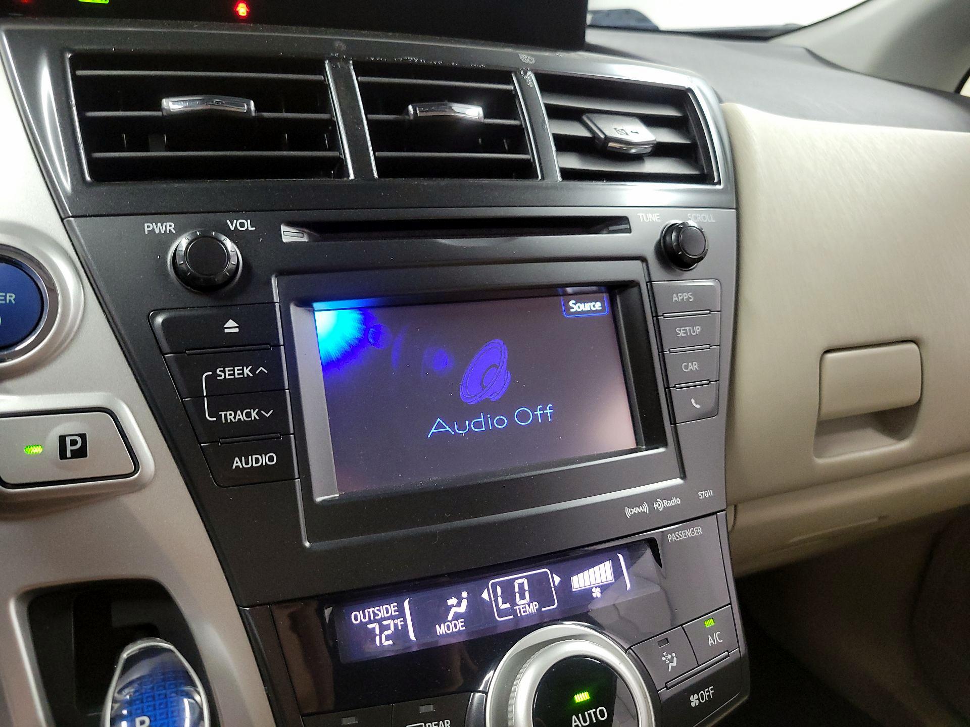 Thumbnail: 2014 Toyota Prius v - 13