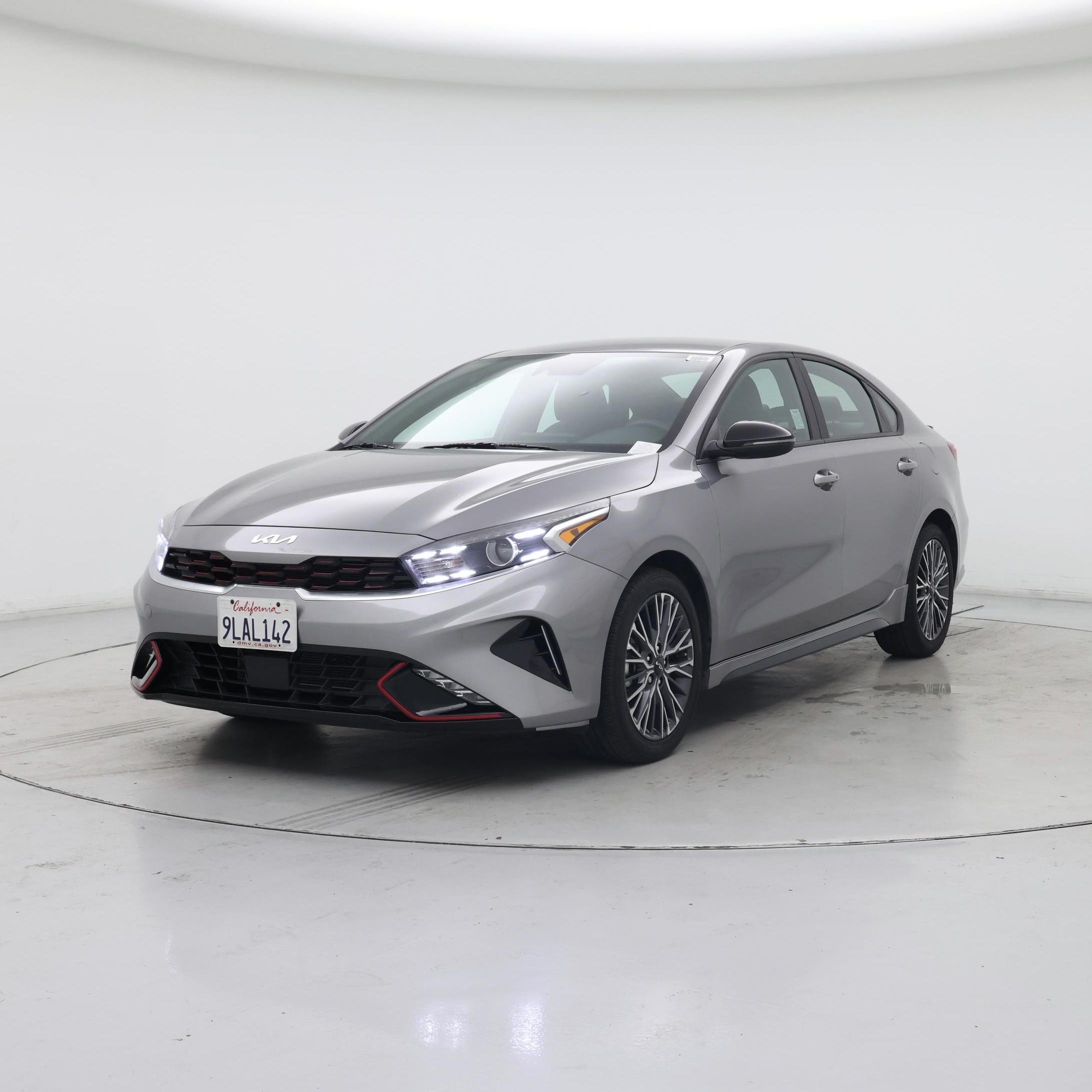 Thumbnail: 2024 Kia Forte - 4