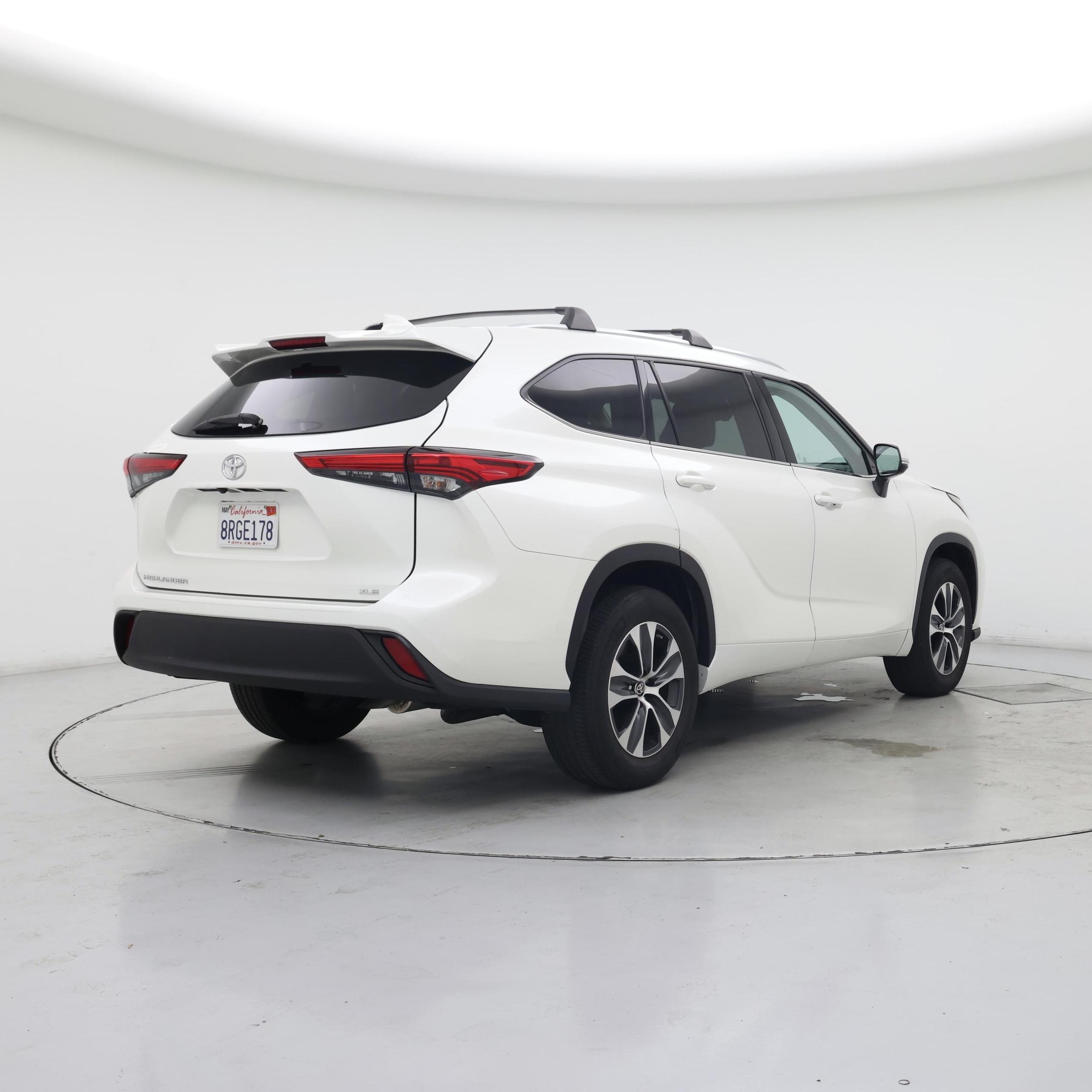 Thumbnail: 2020 Toyota Highlander - 8