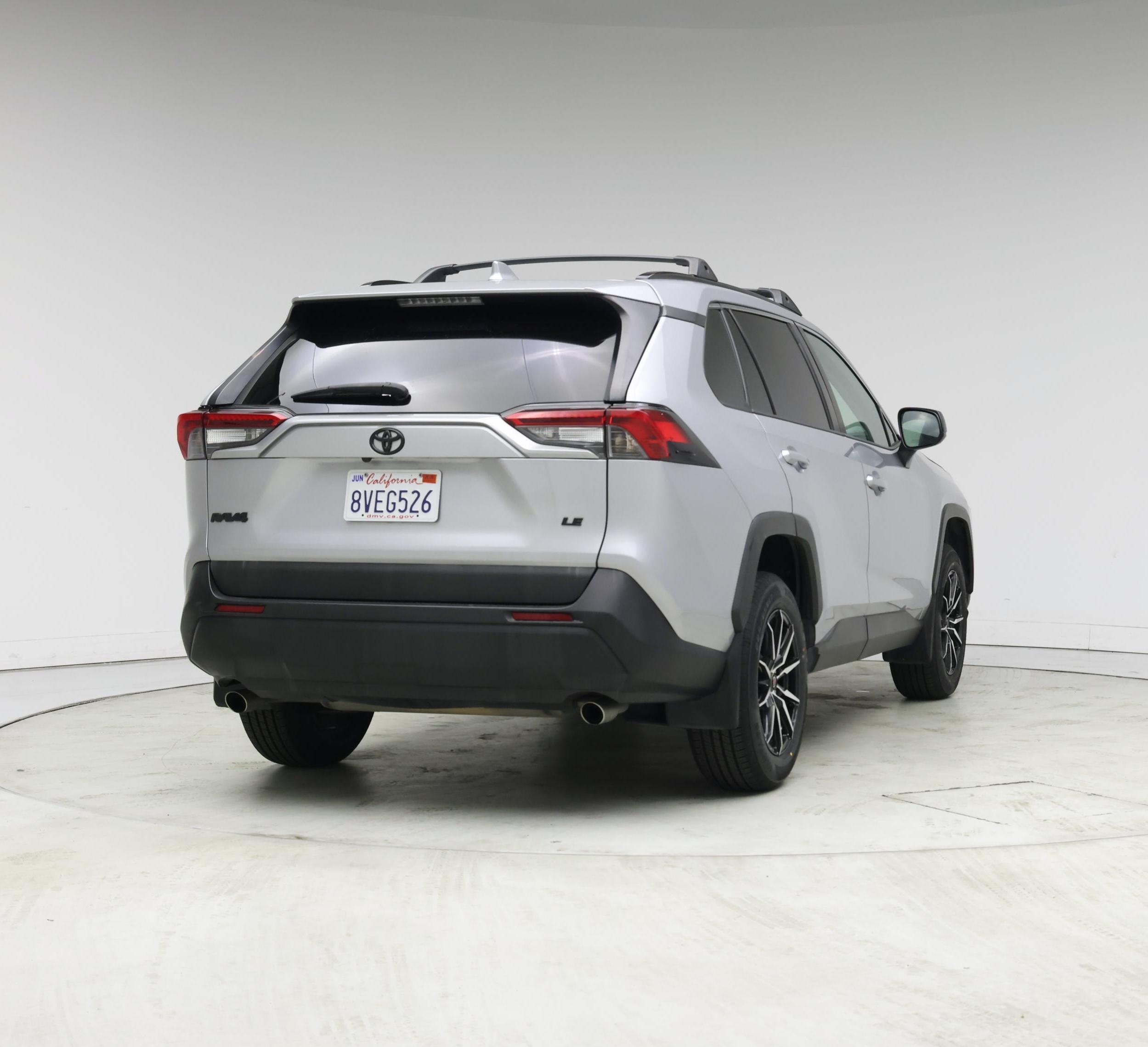 Thumbnail: 2019 Toyota RAV4 - 8