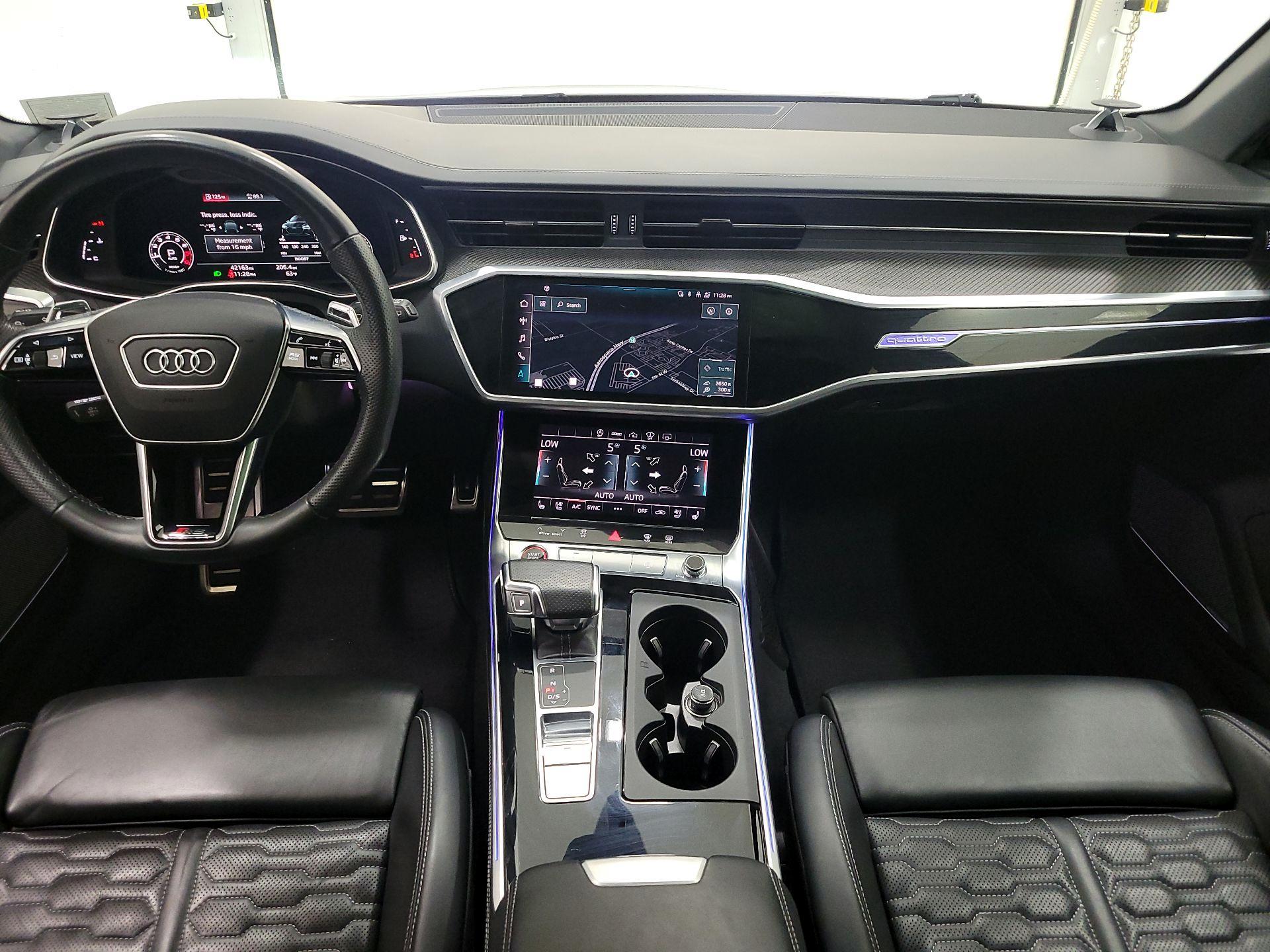 Thumbnail: 2021 Audi RS 6 - 9