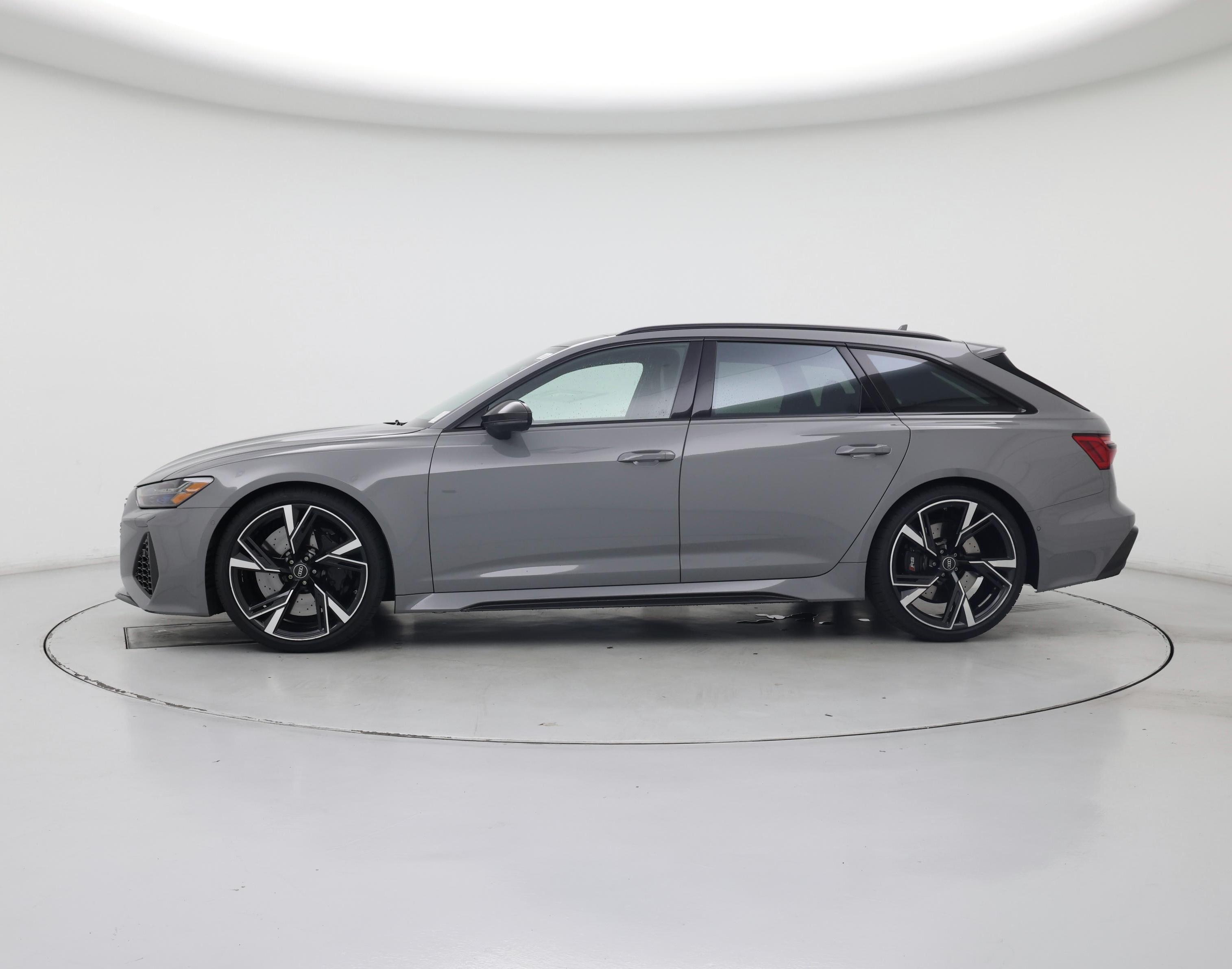 Thumbnail: 2021 Audi RS 6 - 3