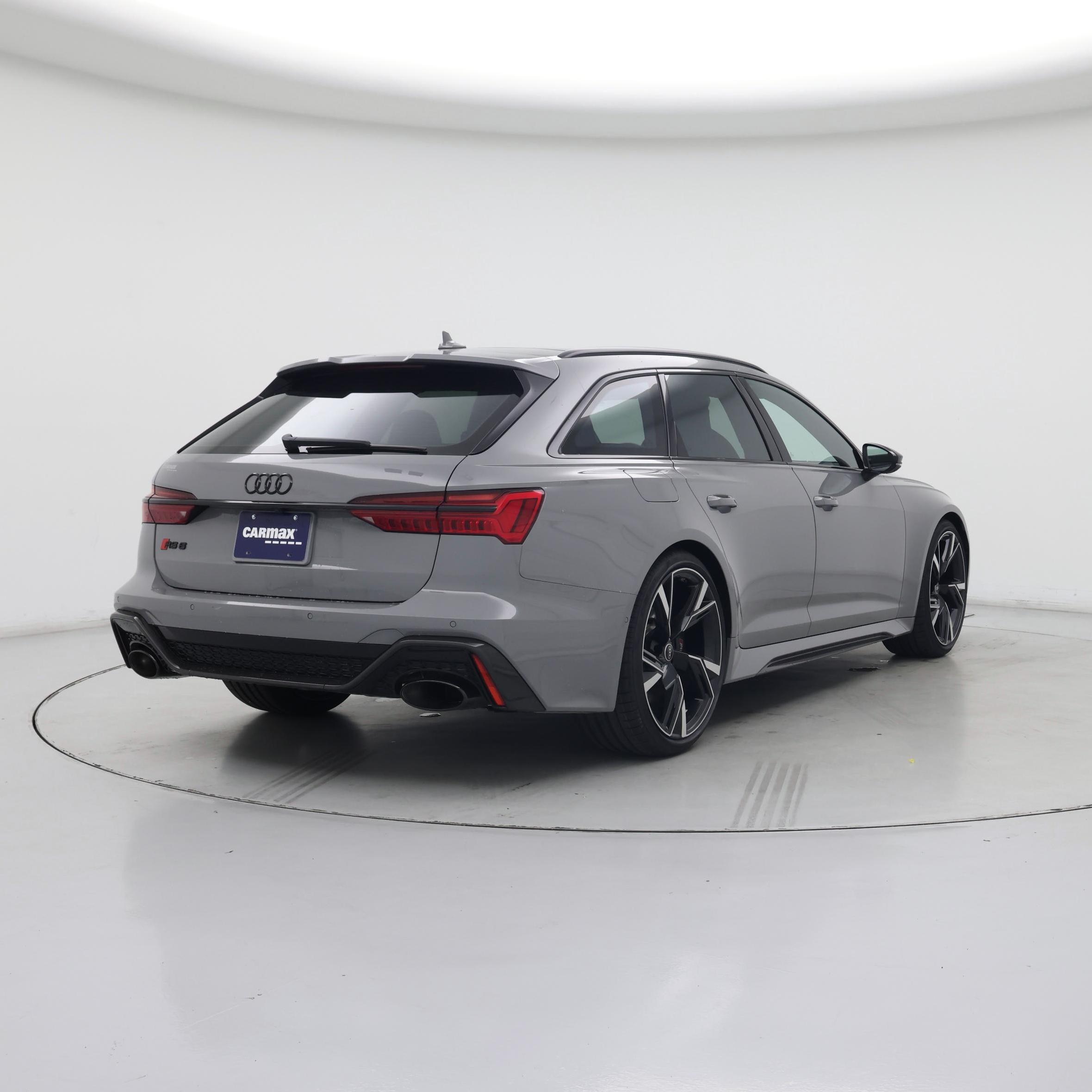 Thumbnail: 2021 Audi RS 6 - 8