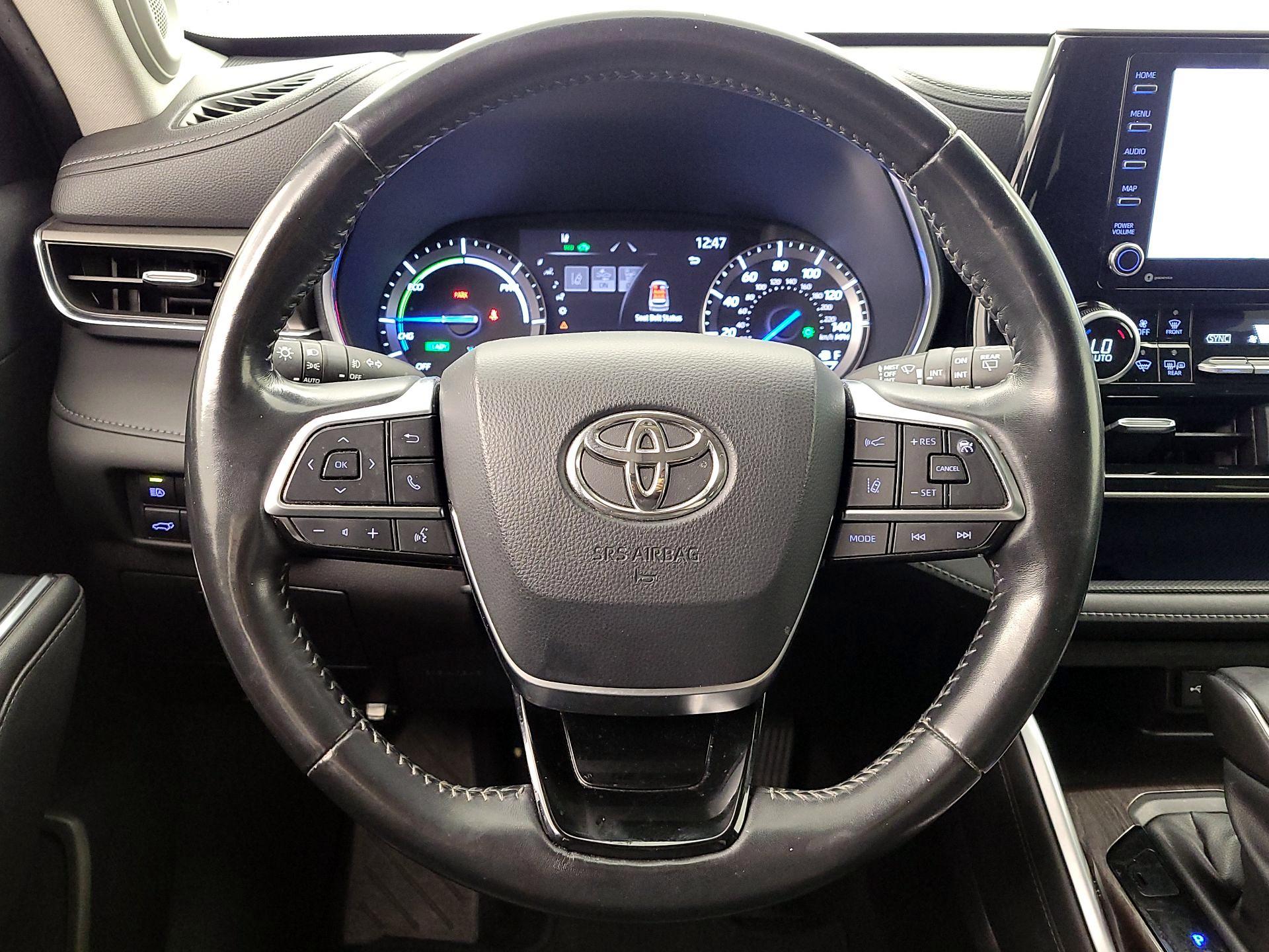 Thumbnail: 2020 Toyota Highlander - 10