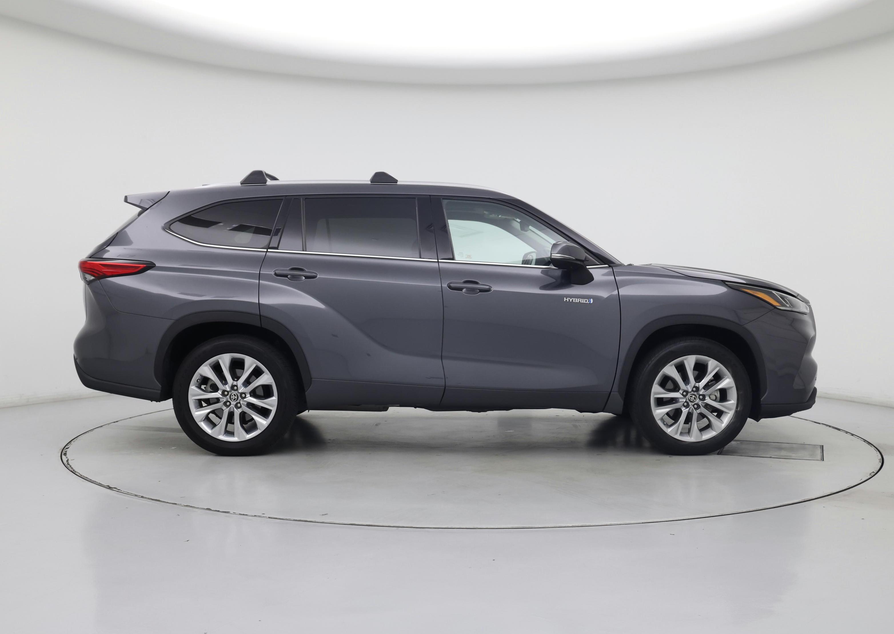 Thumbnail: 2020 Toyota Highlander - 7