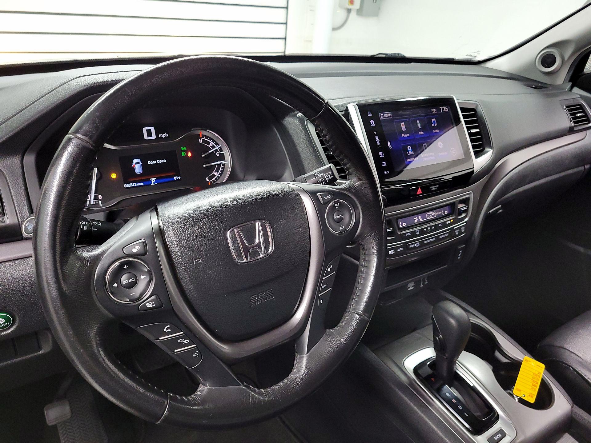 Thumbnail: 2018 Honda Pilot - 9