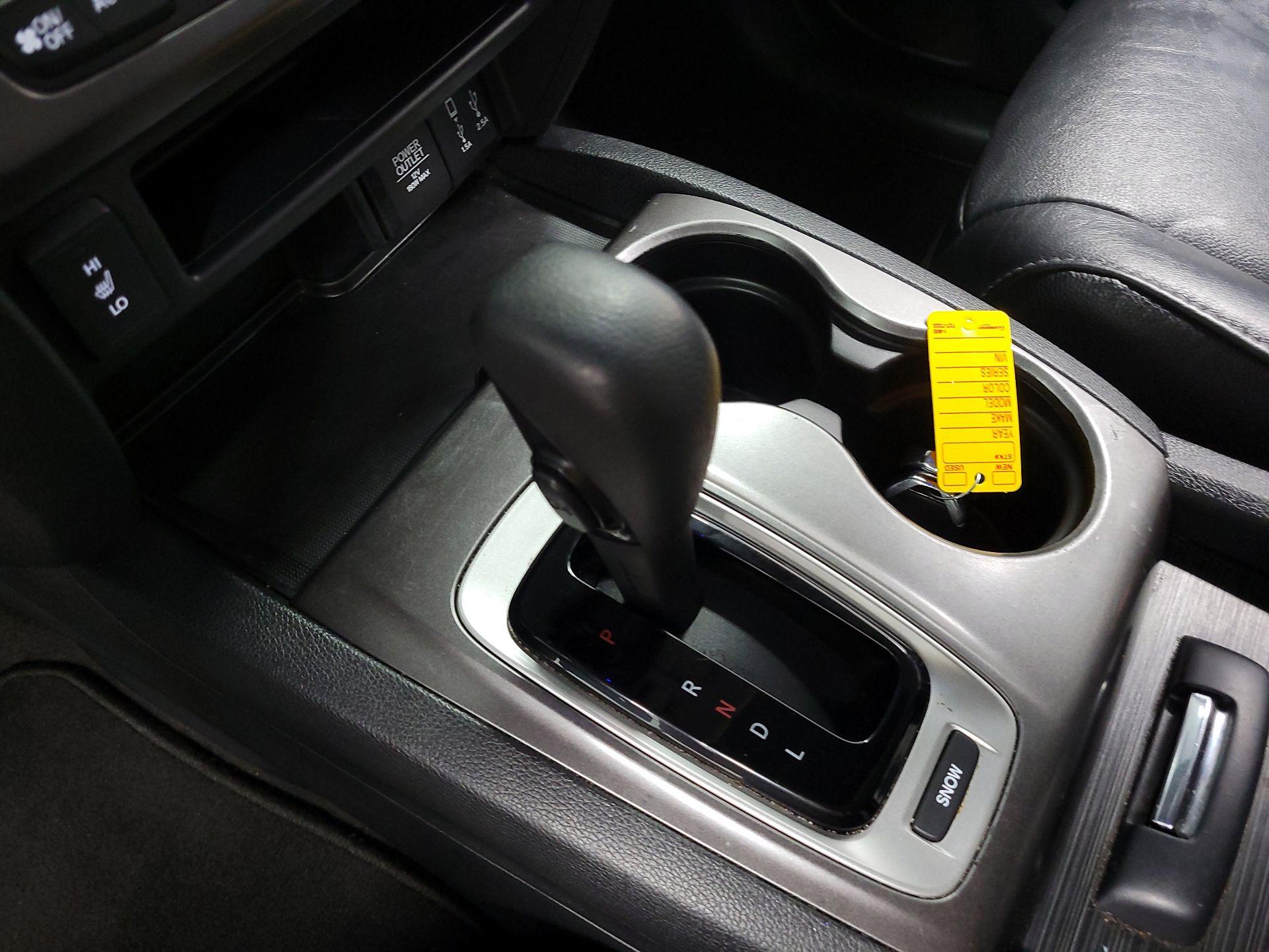 Thumbnail: 2018 Honda Pilot - 17