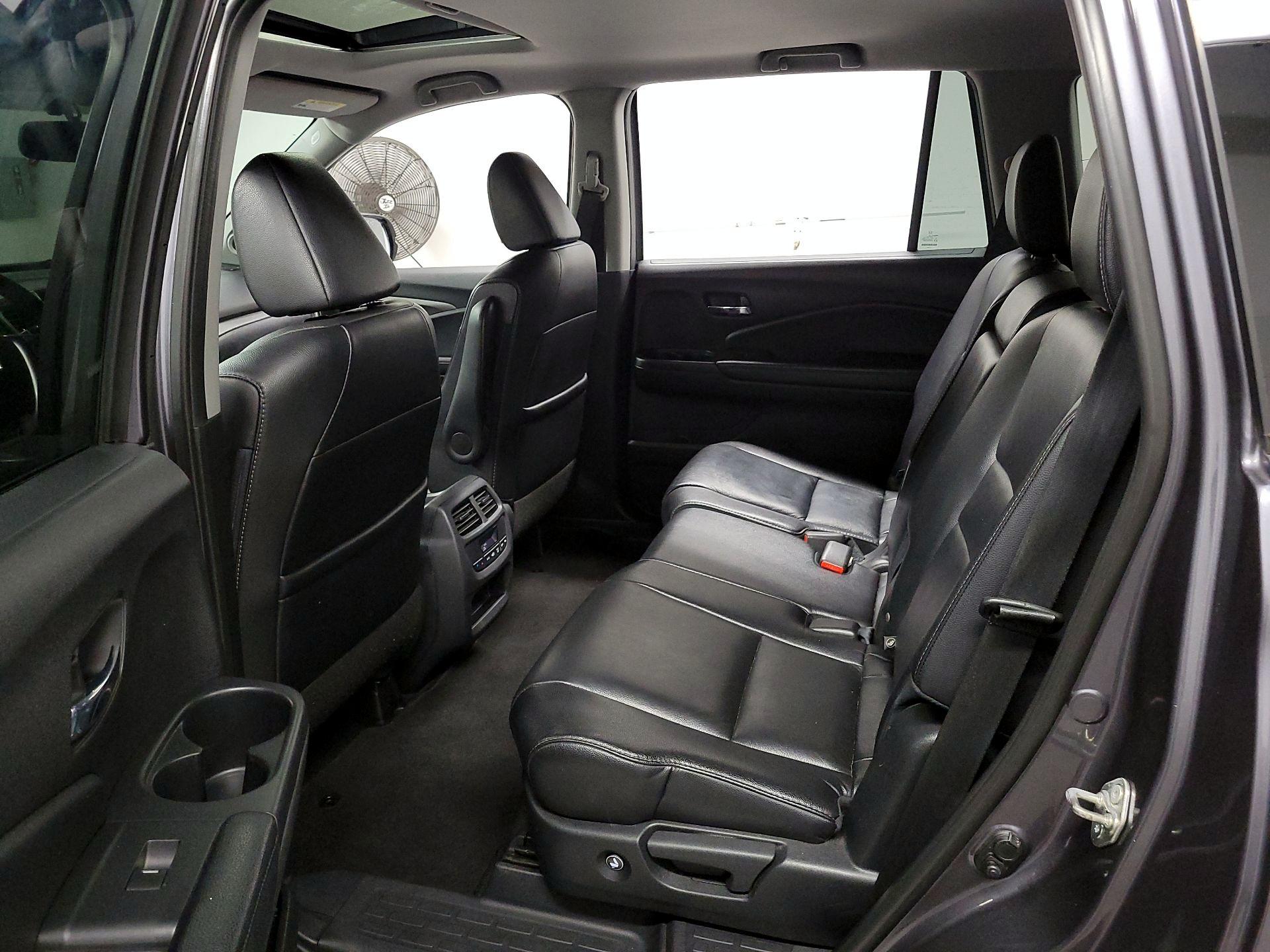 Thumbnail: 2018 Honda Pilot - 20