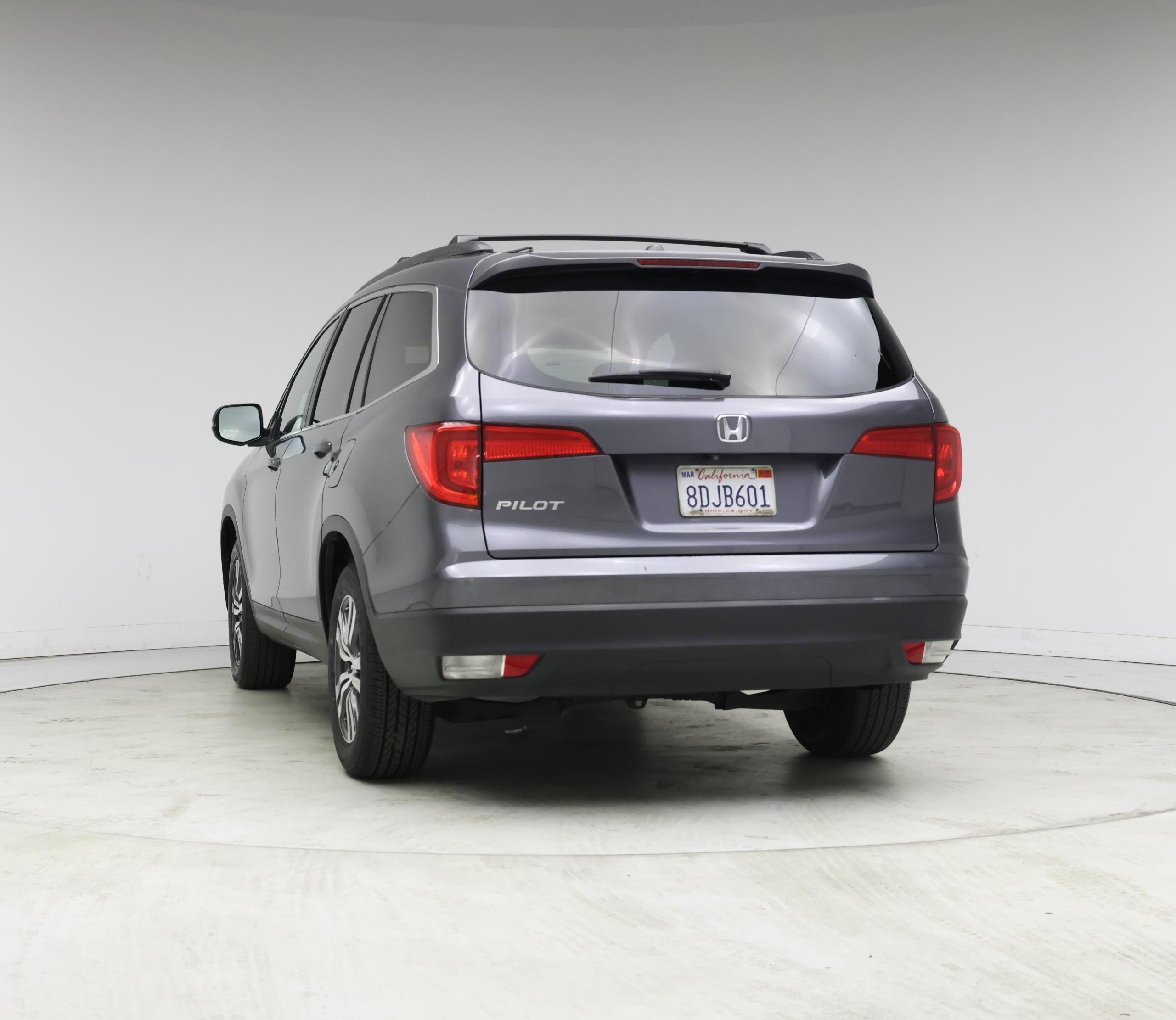 Thumbnail: 2018 Honda Pilot - 6