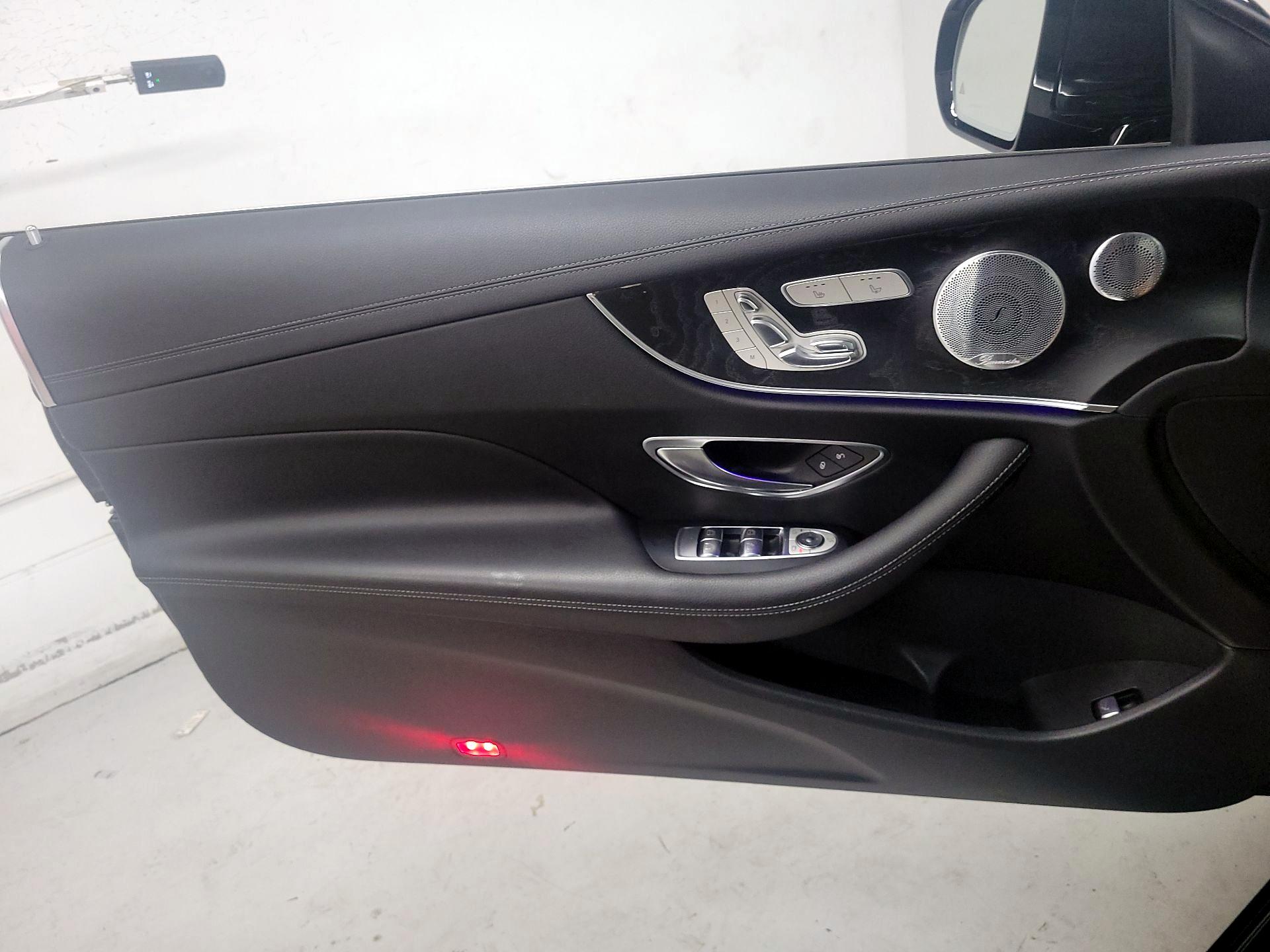 Thumbnail: 2019 Mercedes-Benz E-Class - 12