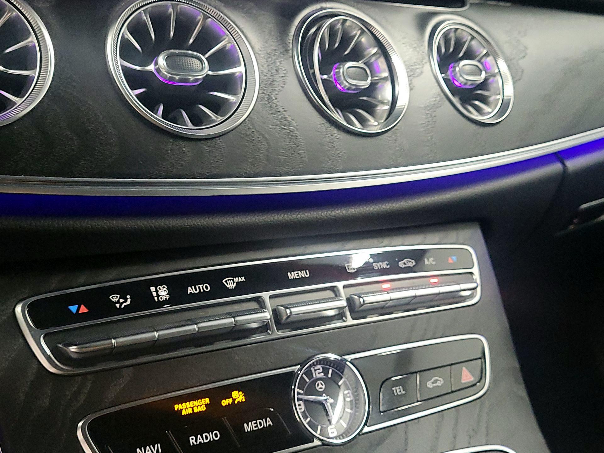 Thumbnail: 2019 Mercedes-Benz E-Class - 16