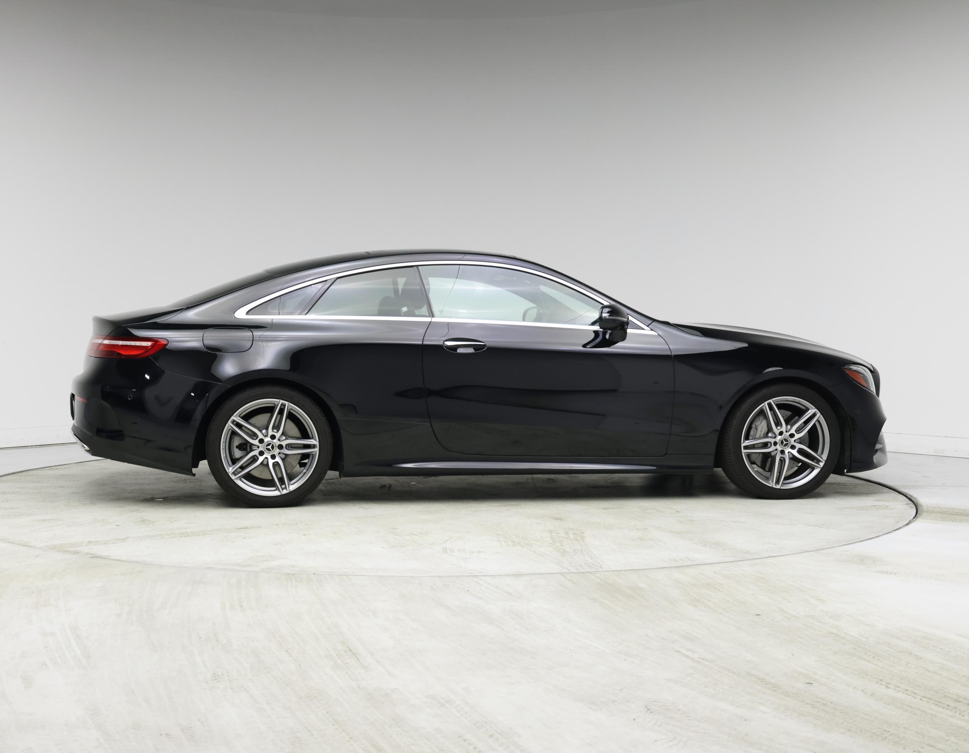 Thumbnail: 2019 Mercedes-Benz E-Class - 7