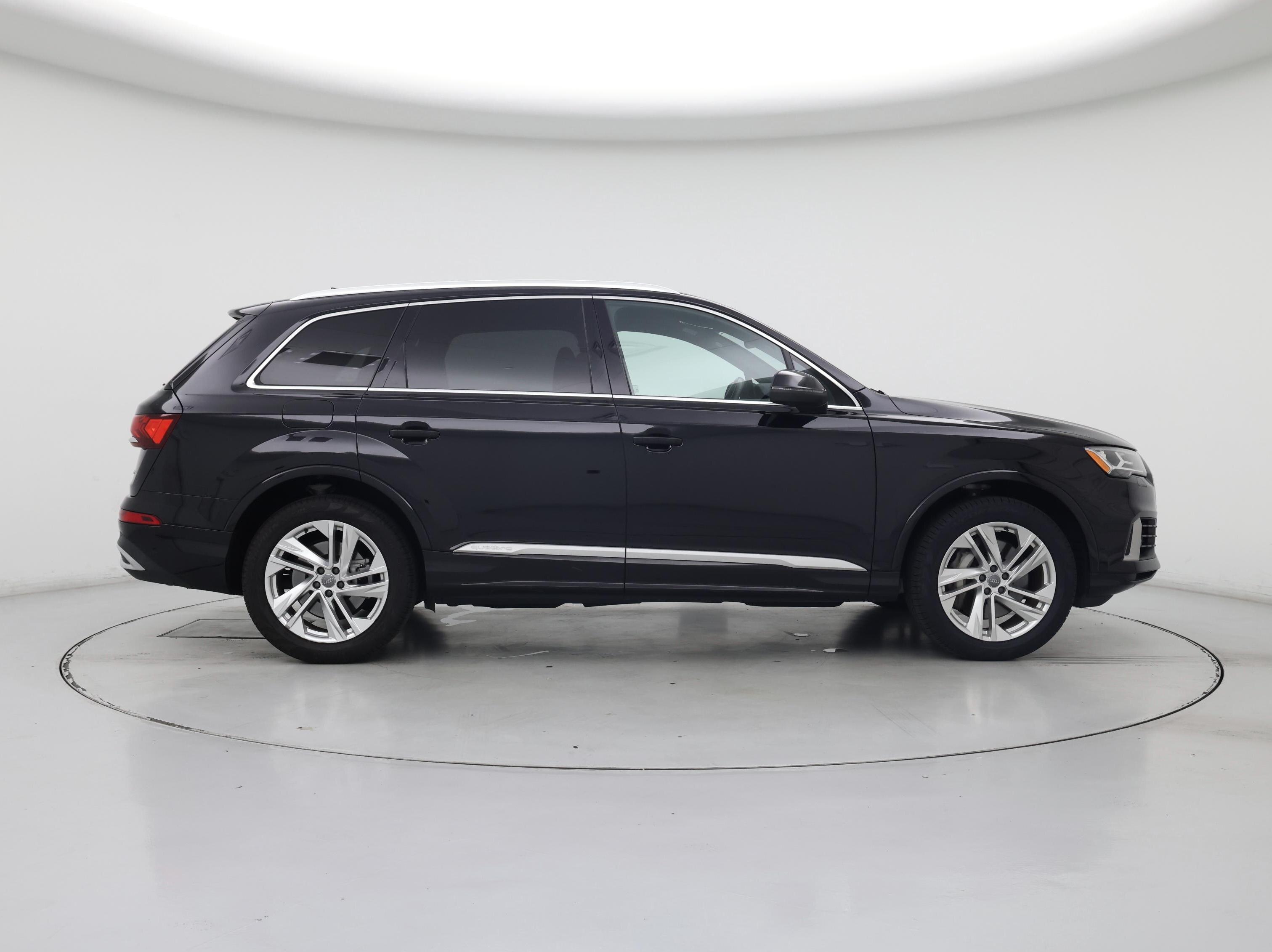 Thumbnail: 2020 Audi Q7 - 7