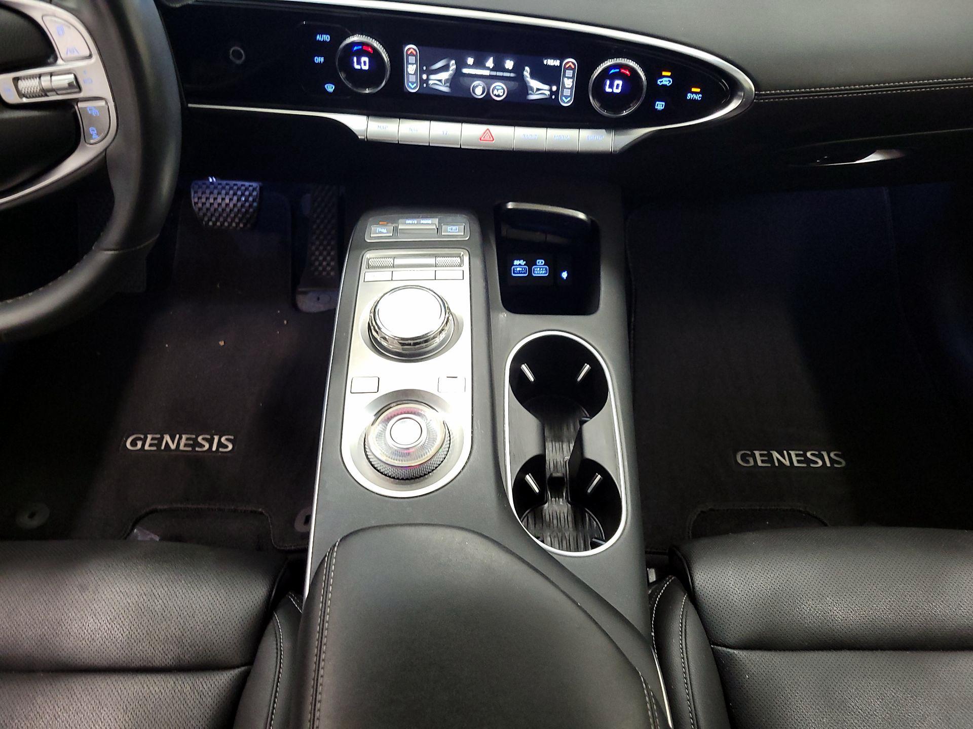 Thumbnail: 2023 Genesis GV70 - 18