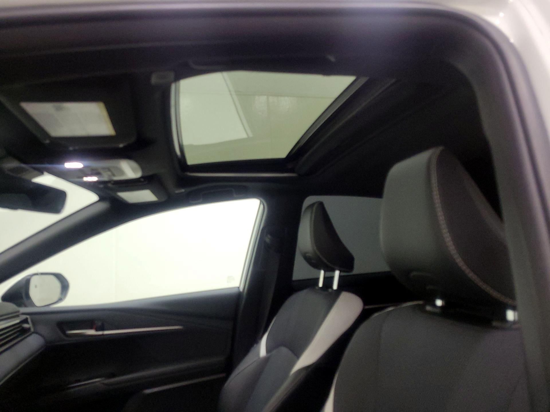 Thumbnail: 2025 Toyota Camry - 19