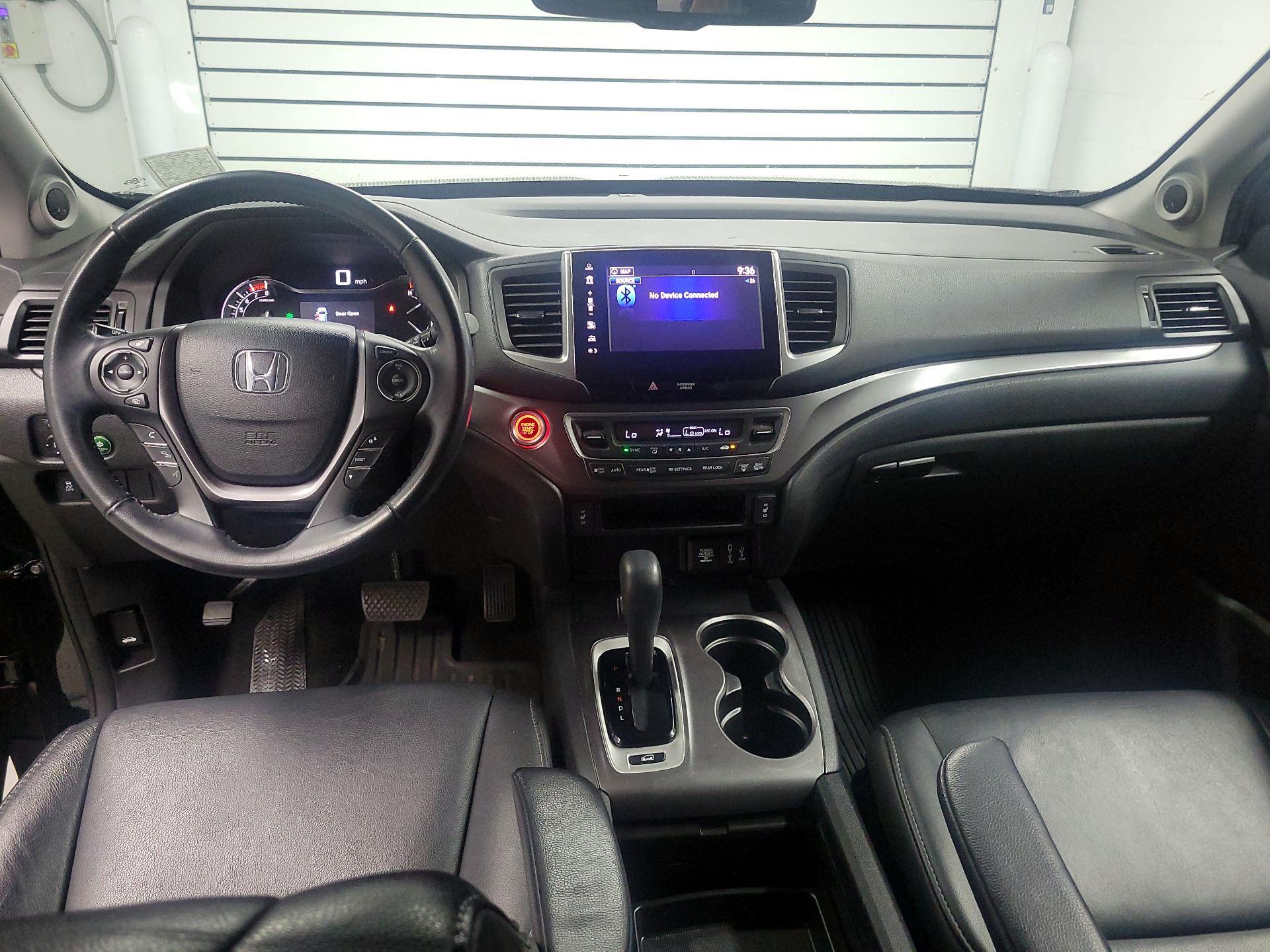 Thumbnail: 2018 Honda Pilot - 9